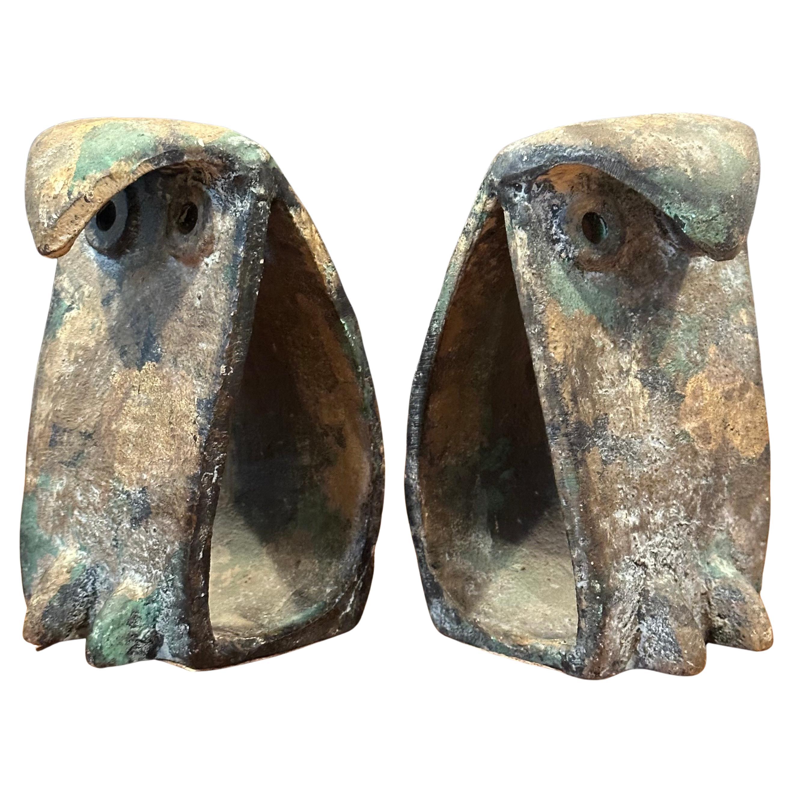 Mid-Century Modern Pair of MCM Forged Iron Brutalist Owl Bookends In the Style of Isamu Noguchi For Sale