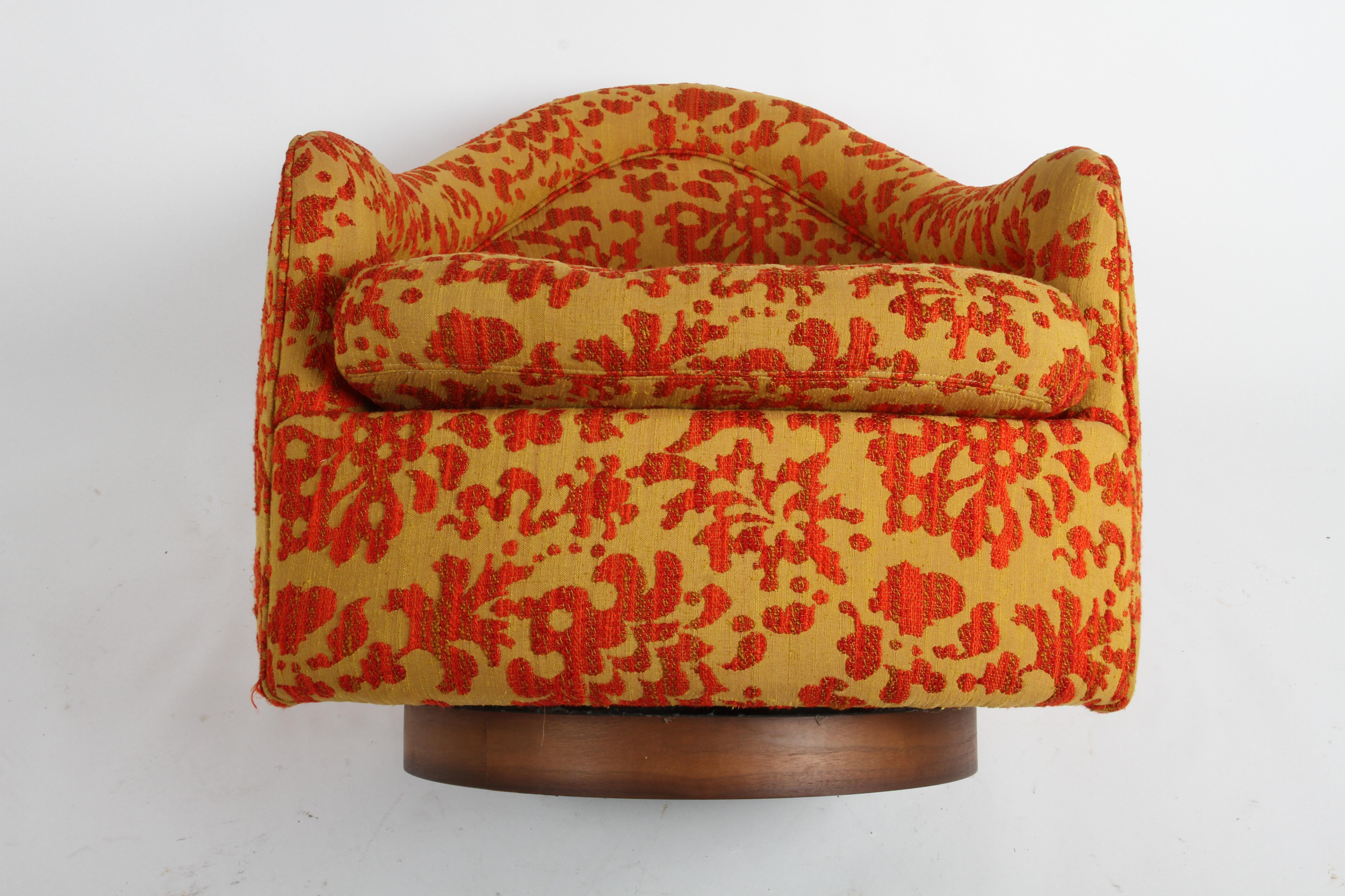 Pair of MCM Milo Baughman for Thayer-Coggin Swivel & Rocking Lounge Chairs 10