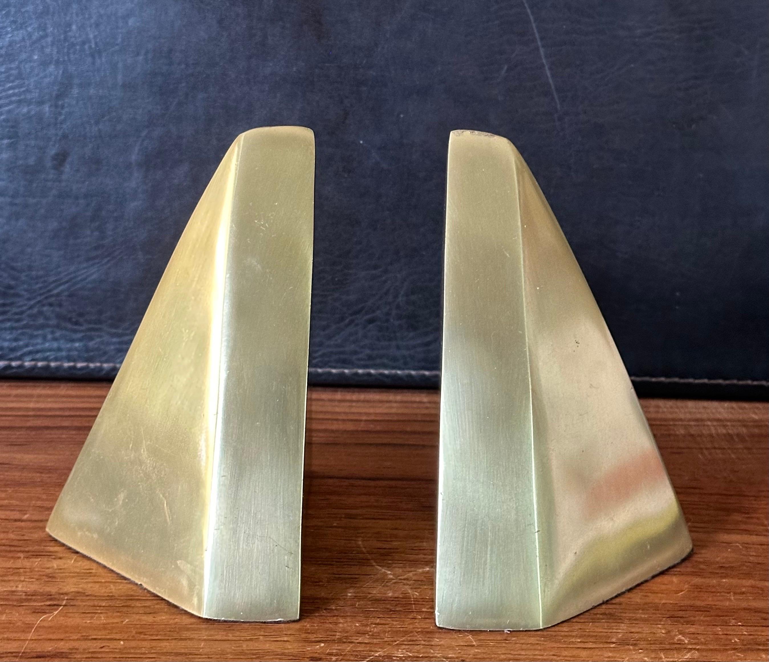 Pair of MCM Sculptural Brass Bookends in the style of William Macowski For Sale 10