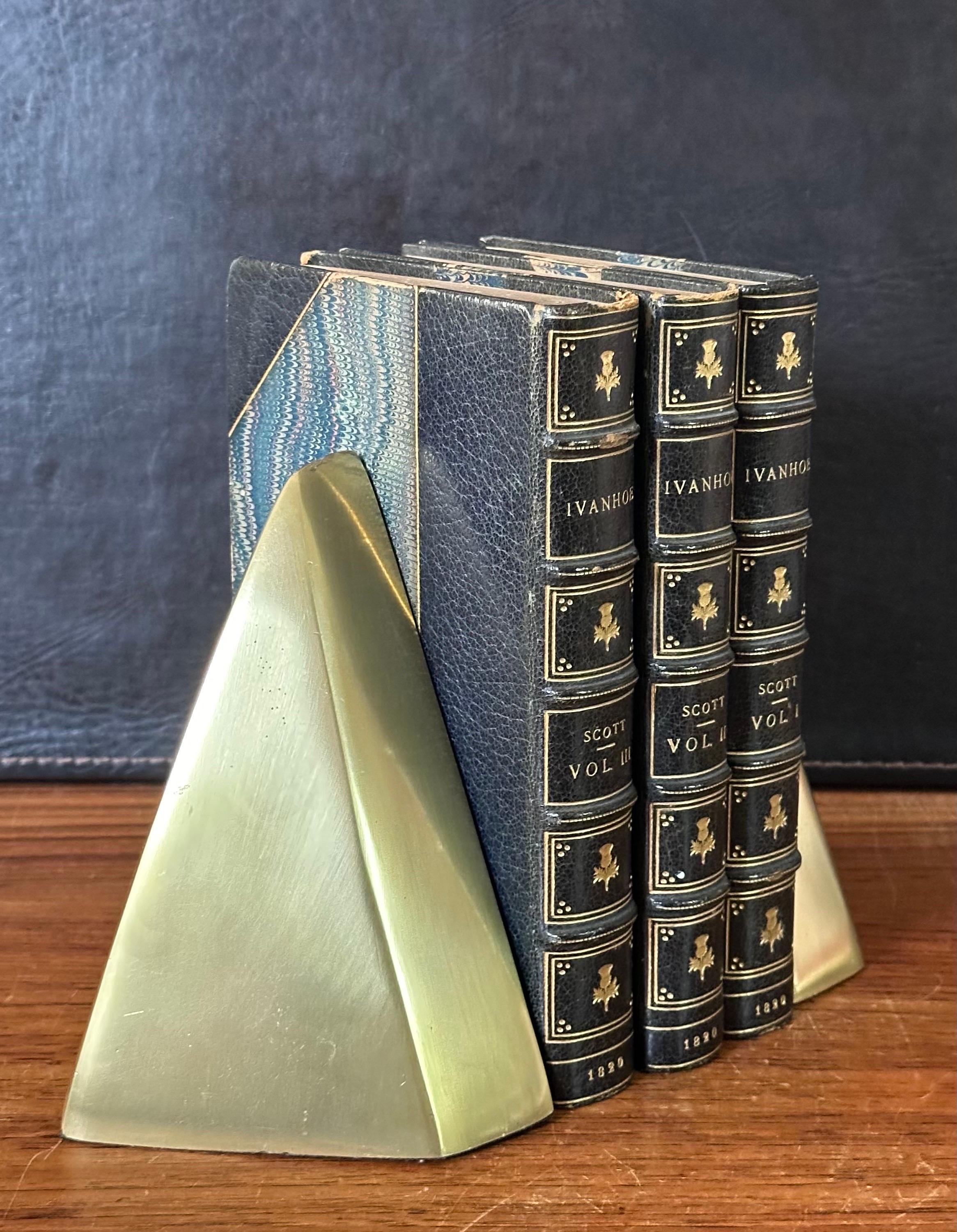 20th Century Pair of MCM Sculptural Brass Bookends in the style of William Macowski For Sale