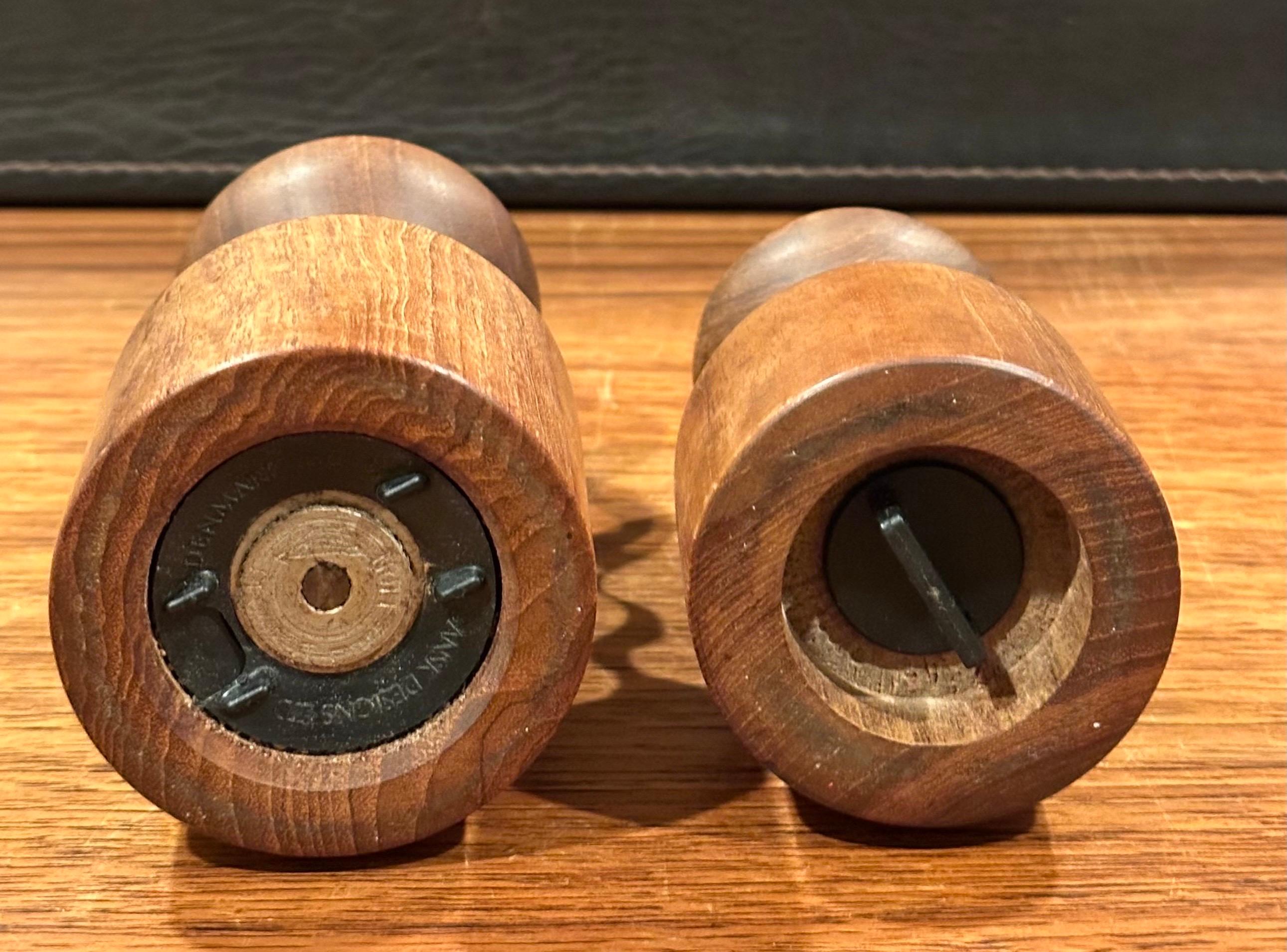 Pair of MCM Teak Salt and Pepper Shakers by Jens Quistgaard for Dansk For Sale 1