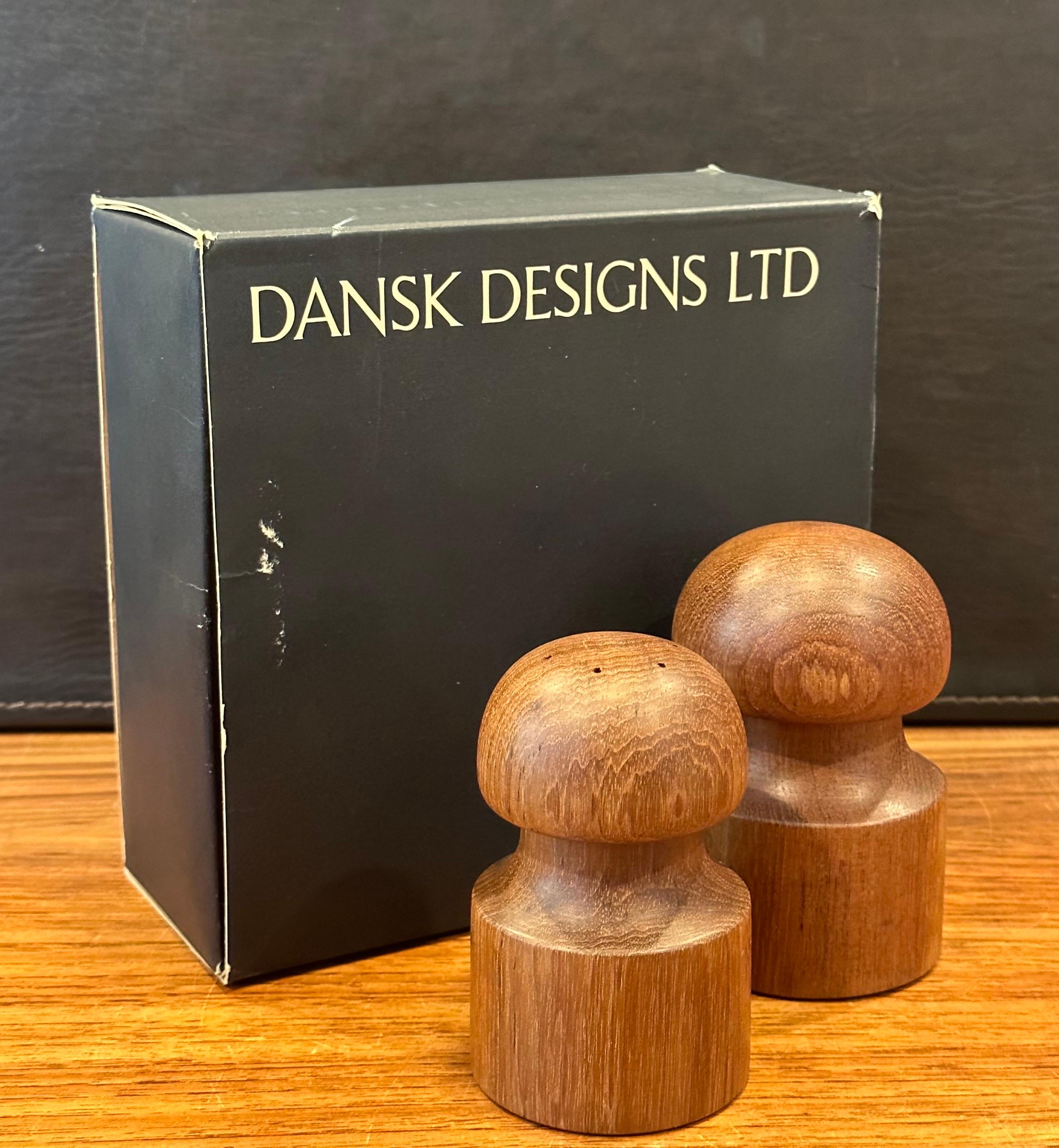 Pair of MCM Teak Salt and Pepper Shakers with Box by Jens Quistgaard for Dansk For Sale 5