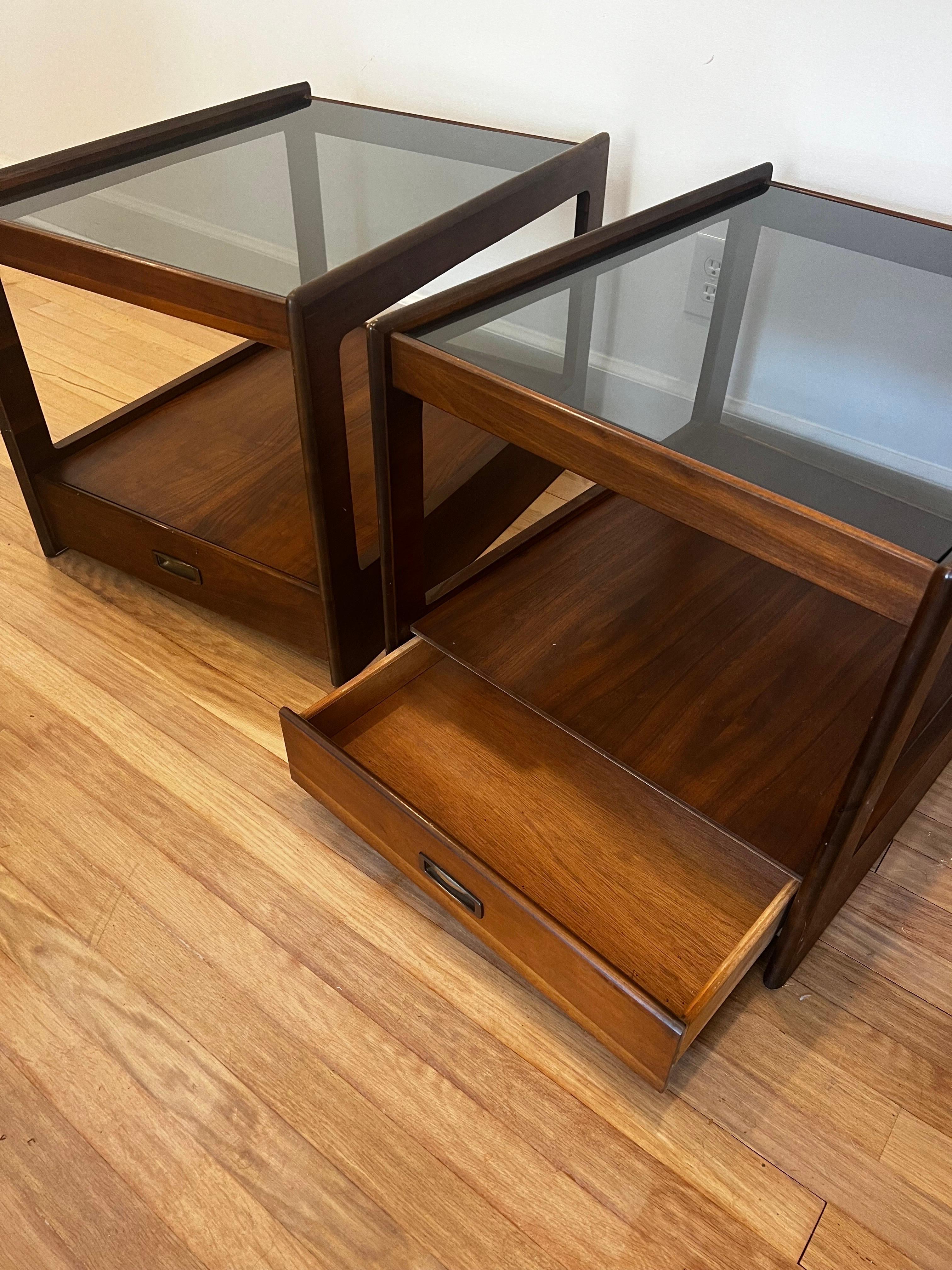 Pair of MCM Walnut and Smoked Glass Single Drawer End Tables/Nightstands  In Good Condition For Sale In Los Angeles, CA
