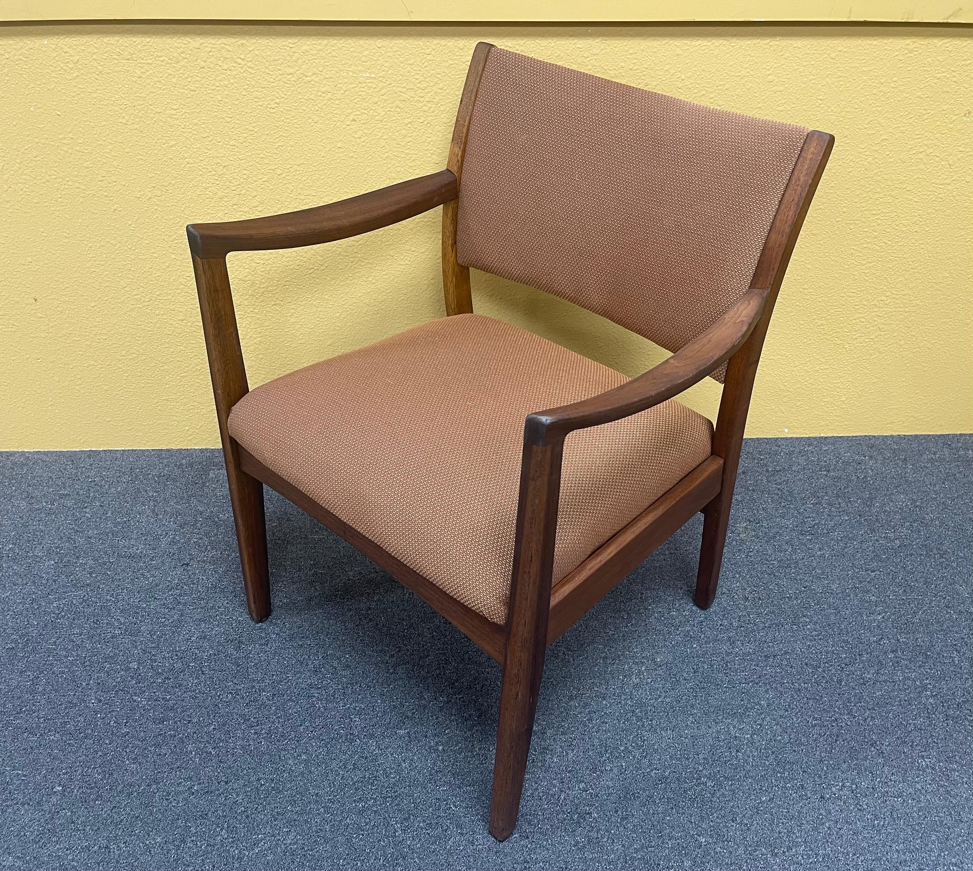 Pair of MCM Walnut Arm Chairs by Johnson Furniture Company in the Style of Risom For Sale 2