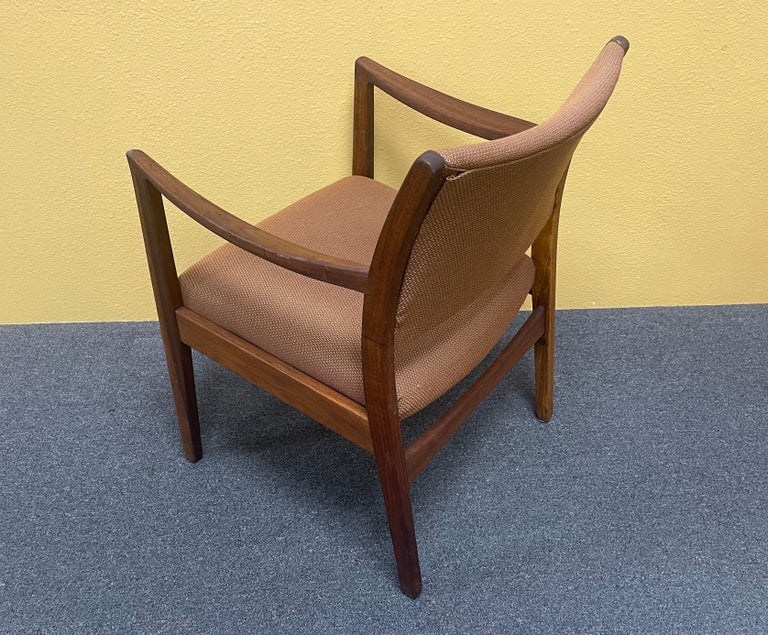 Pair of MCM Walnut Arm Chairs by Johnson Furniture Company in the Style of Risom For Sale 3