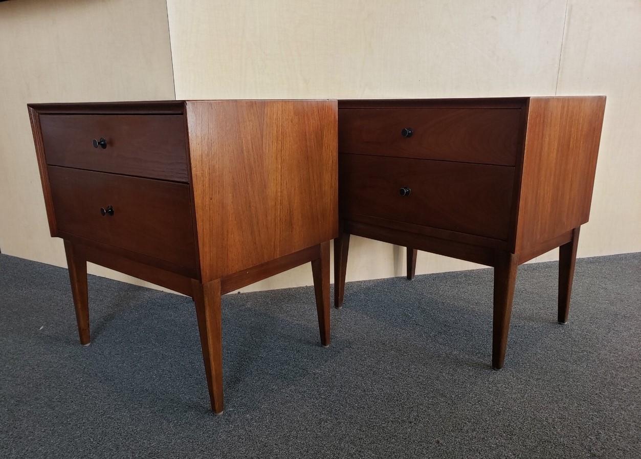Pair of MCM Walnut Double Drawer Nightstands by American of Martinsville 3