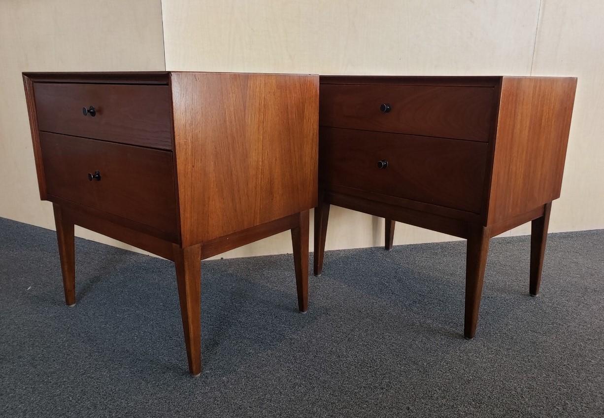 Mid-Century Modern Pair of MCM Walnut Double Drawer Nightstands by American of Martinsville