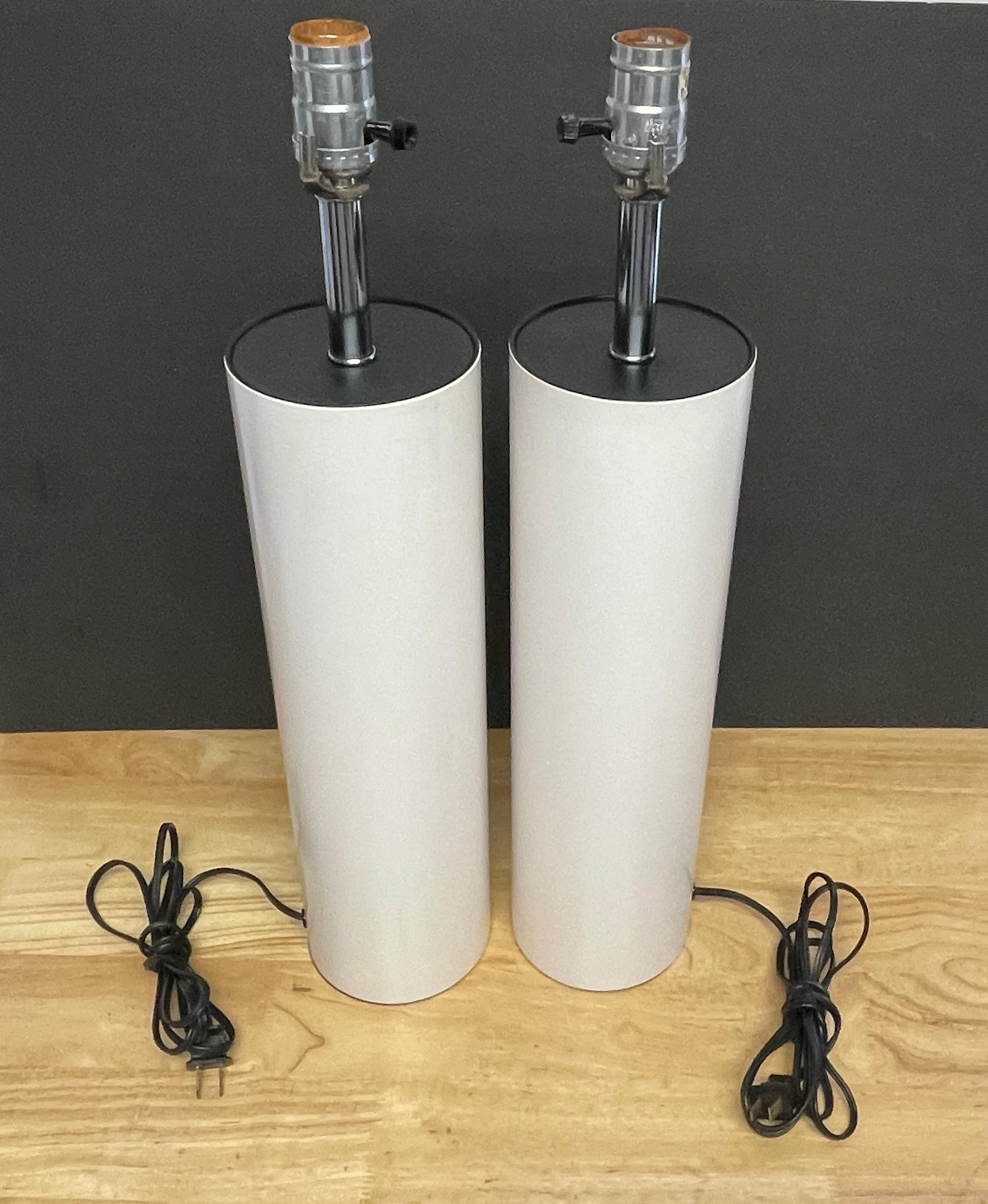 American Pair of MCM Walter Von Nessen Tall White Enameled Column Lamps For Sale