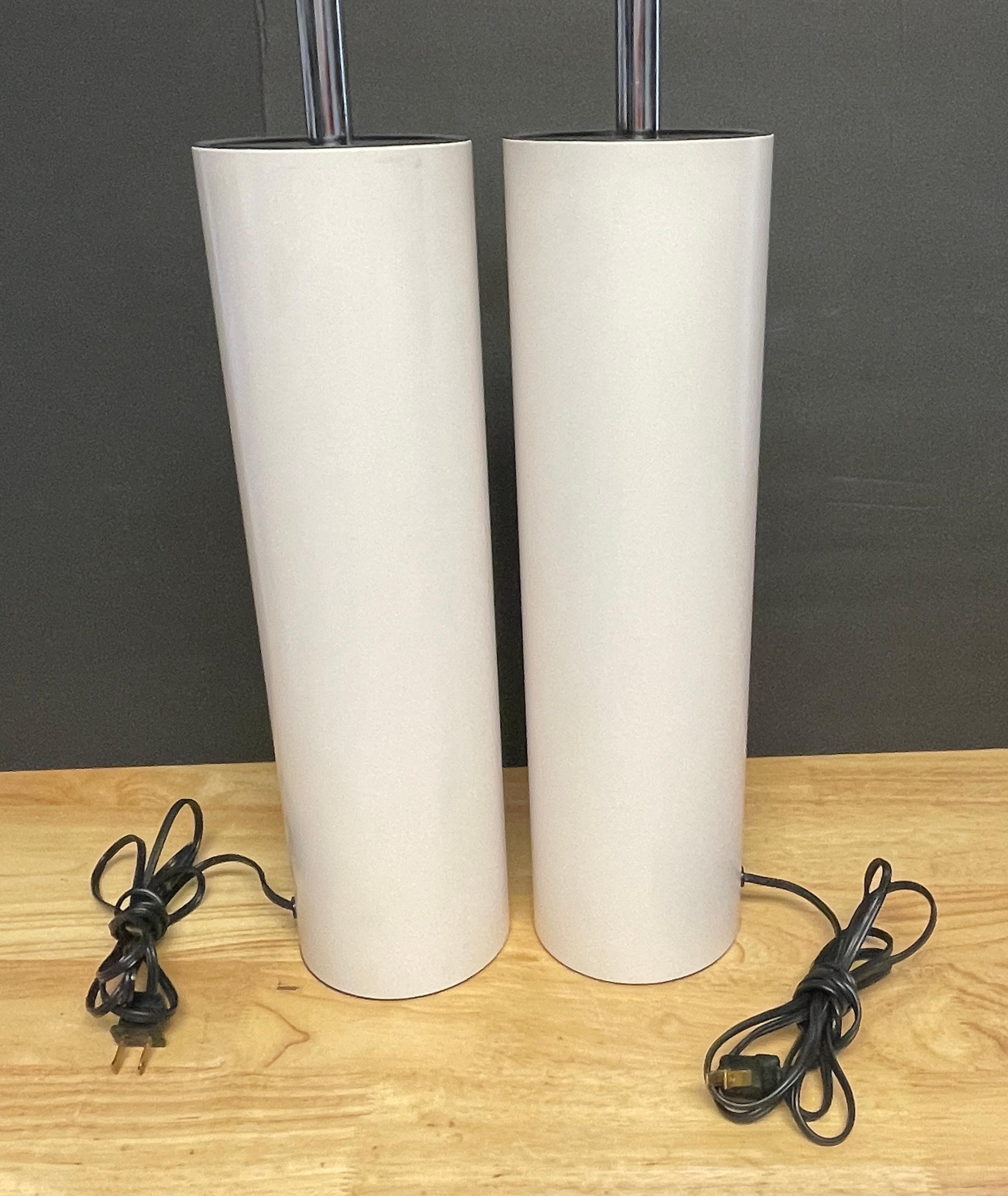 Blackened Pair of MCM Walter Von Nessen Tall White Enameled Column Lamps For Sale