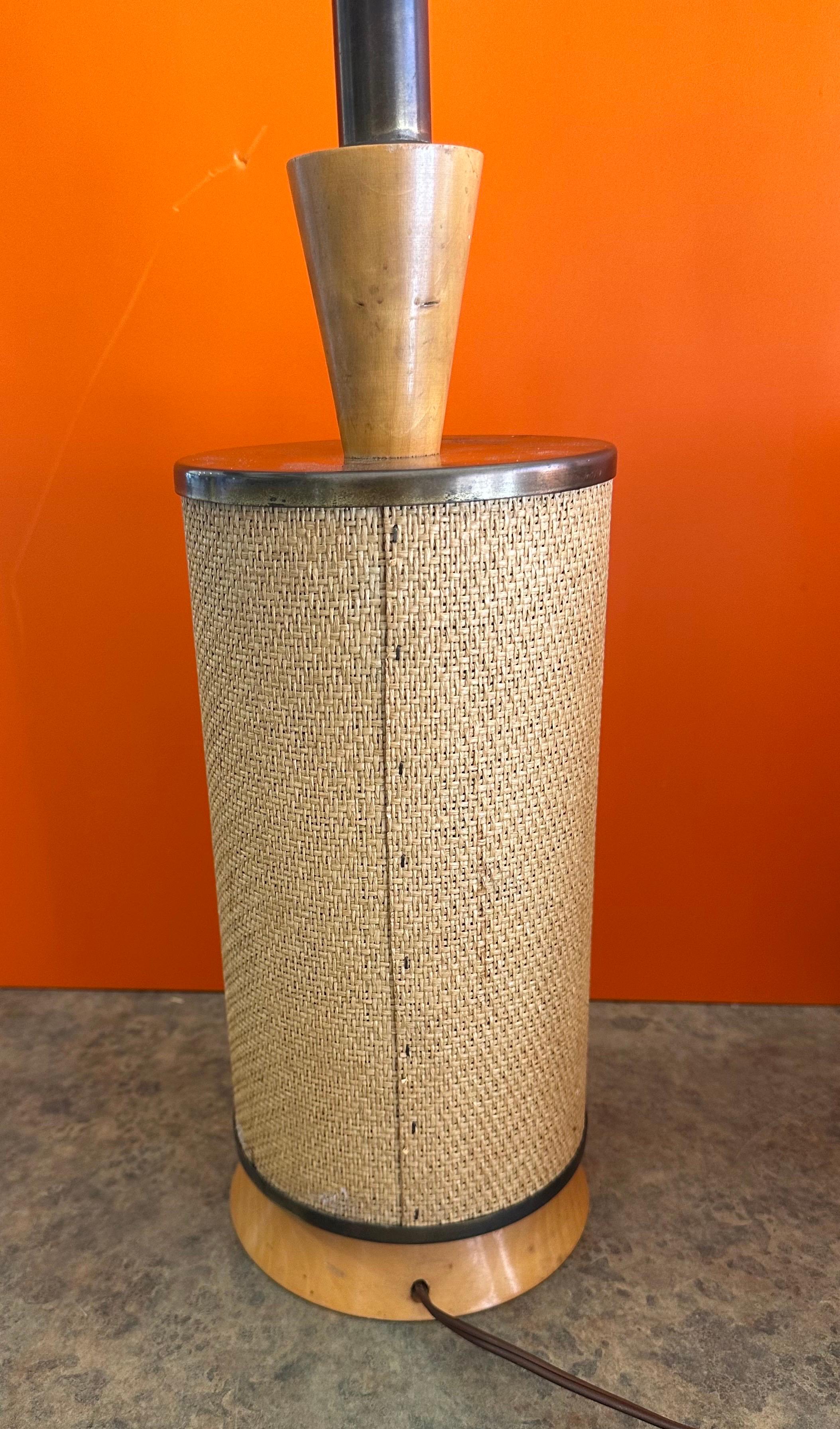 Paire de lampes de table en rotin tressé MCM en vente 4