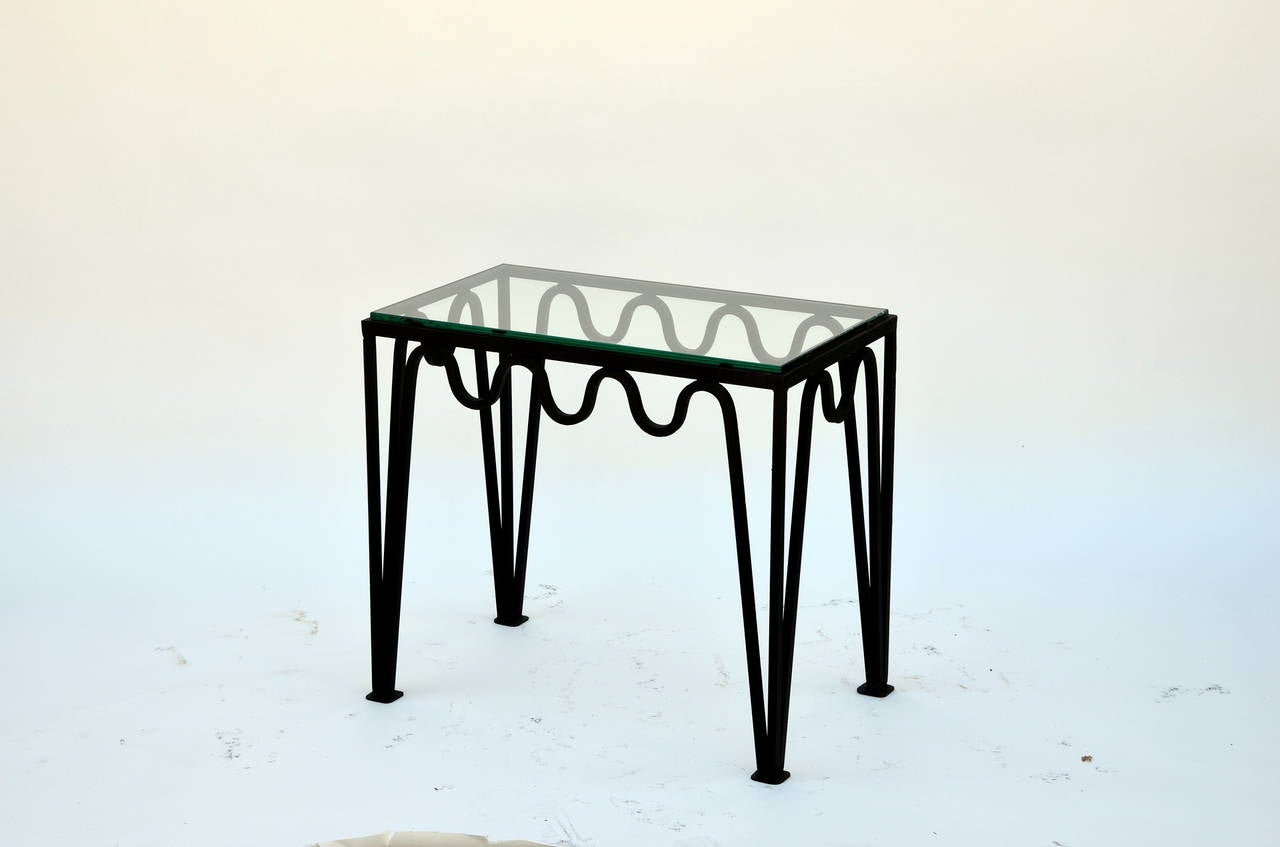 French Pair of 'Méandre' Blackened Steel and Glass Side Tables by Design Frères For Sale