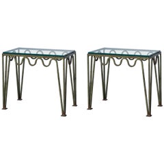 Paire de tables d'appoint 'Méandre' en vert-de-gris et verre par Design Frères