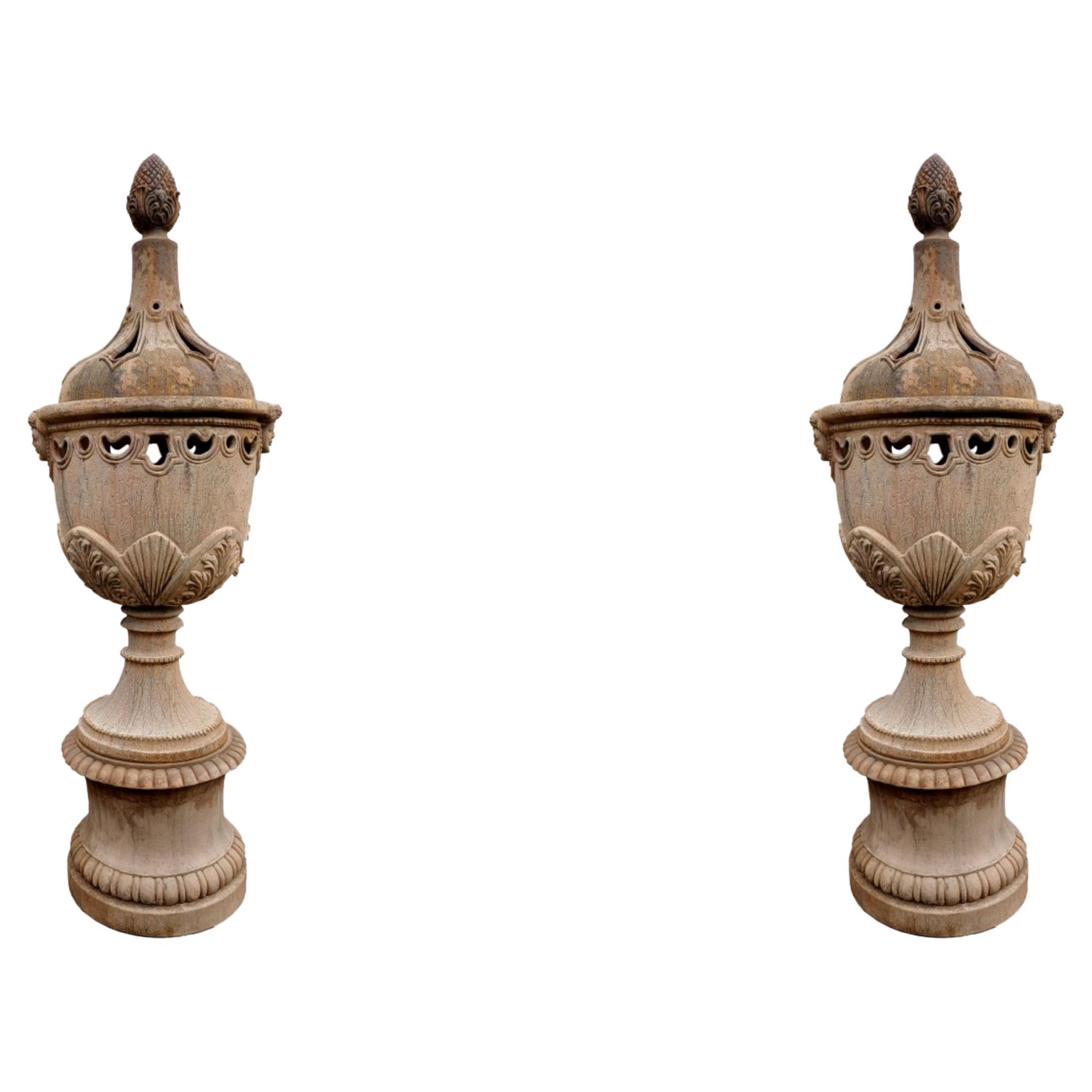 Pair of Medicean Tuscan Brazier, Large in Terracotta with Base End 19th Century For Sale