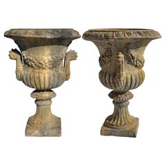 PAIRE DE VASE MEDICI CHALICE TERRACOTTA AVEC FESTOONS ET POIGNÉES 21ème siècle