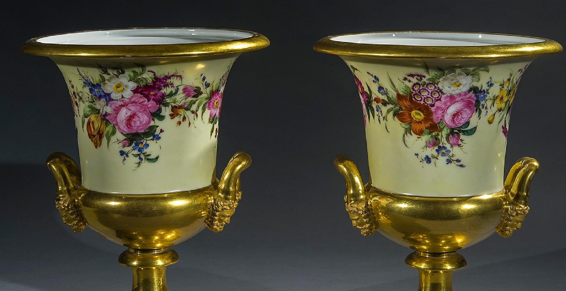 Gilt Pair of Medici-Form Vases For Sale