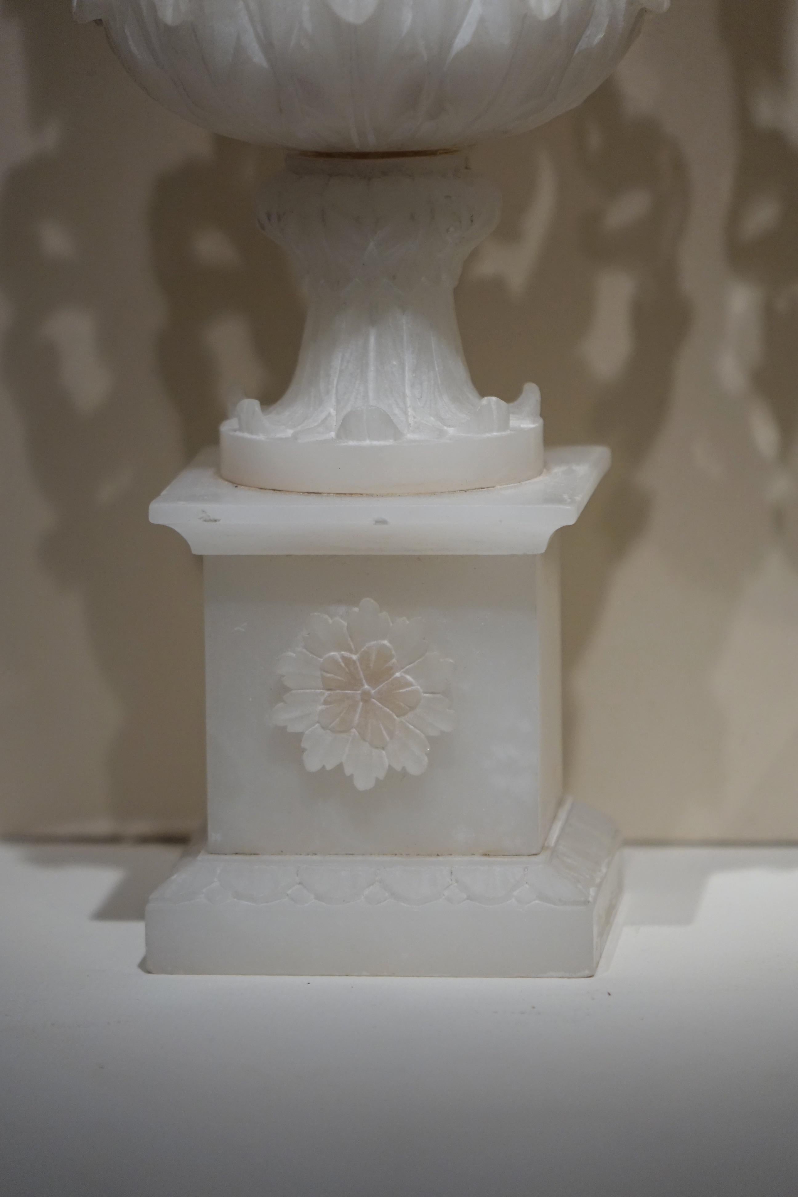 Empire Revival Pair of Medicis Vases in Alabaster, circa 1880 For Sale