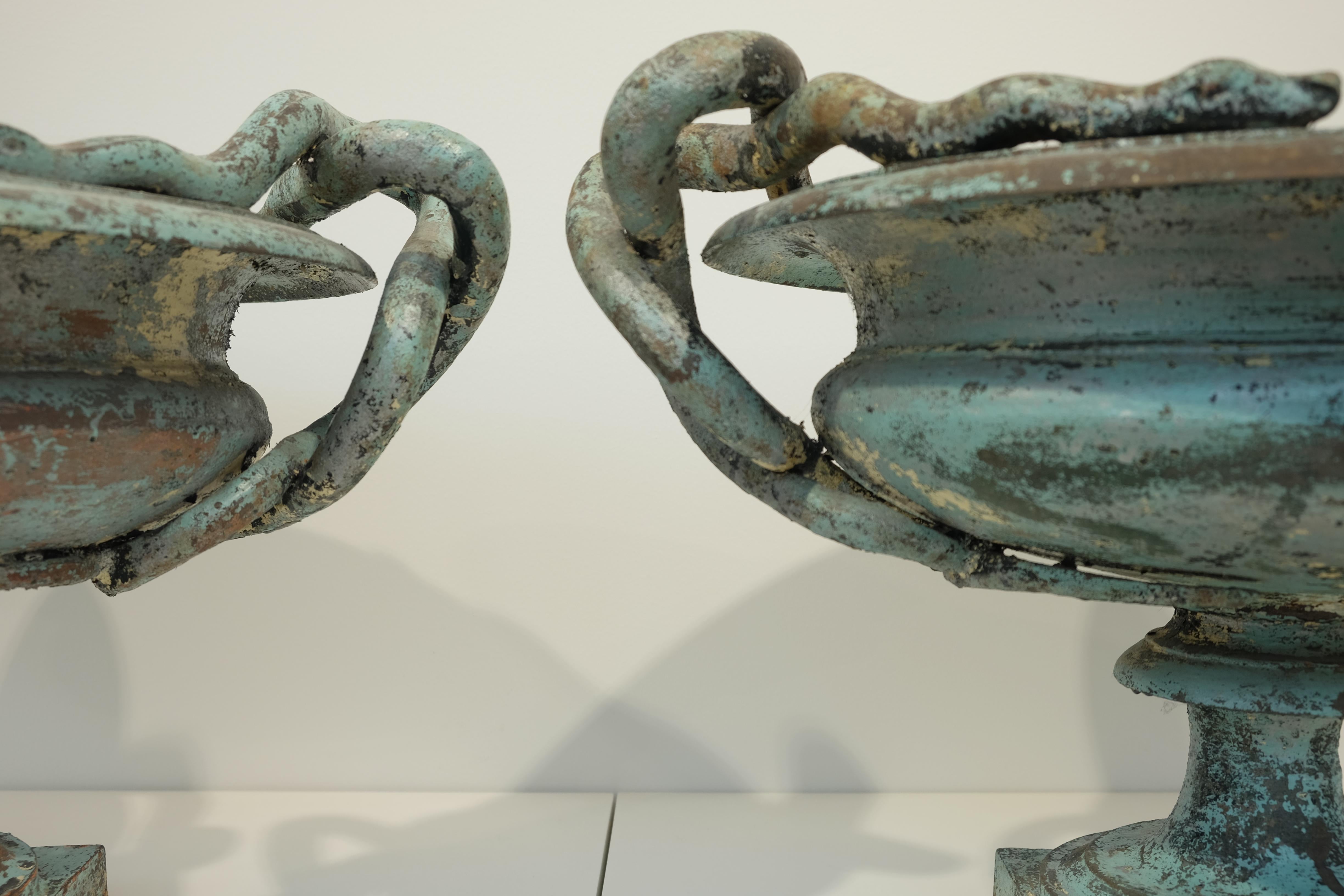 Pair of Medium Val d'Osne Cast Iron Snake Urns with Robin's Egg Blue Paint For Sale 1