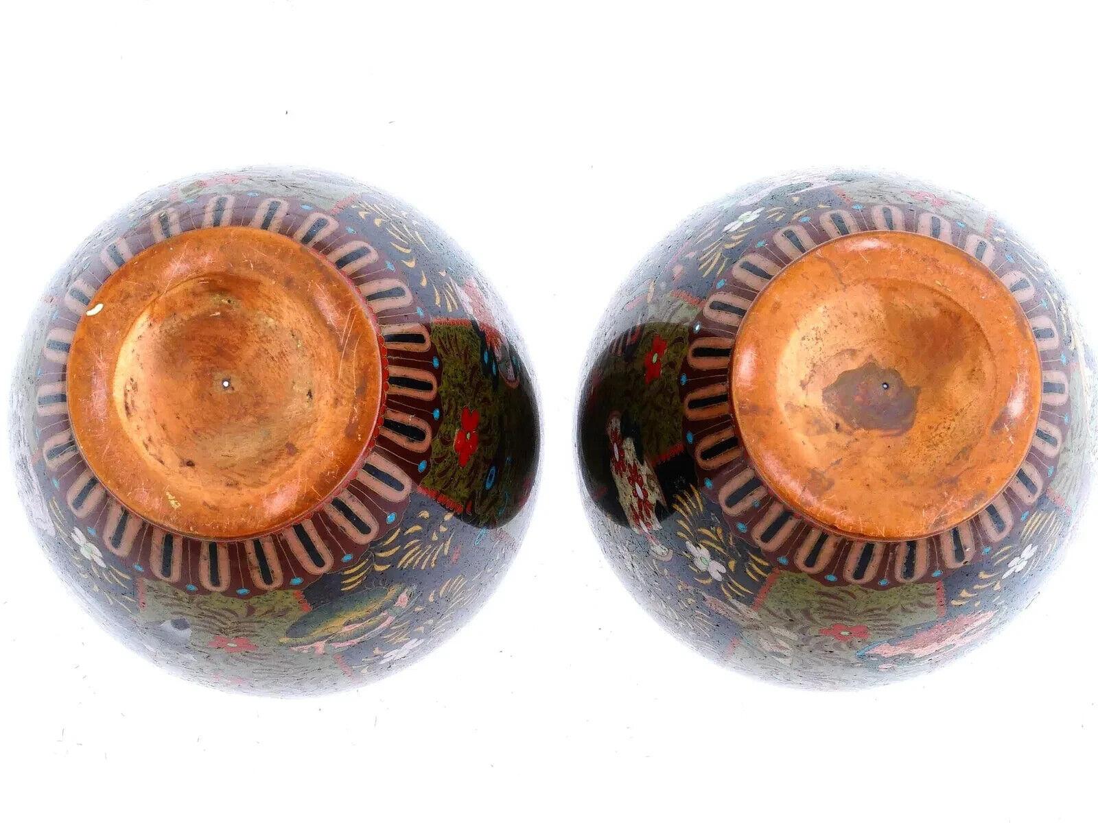 Pareja De Jarrones Japoneses Antiguos Meiji De Cloisonné Esmaltado Mariposa Esmalte en venta