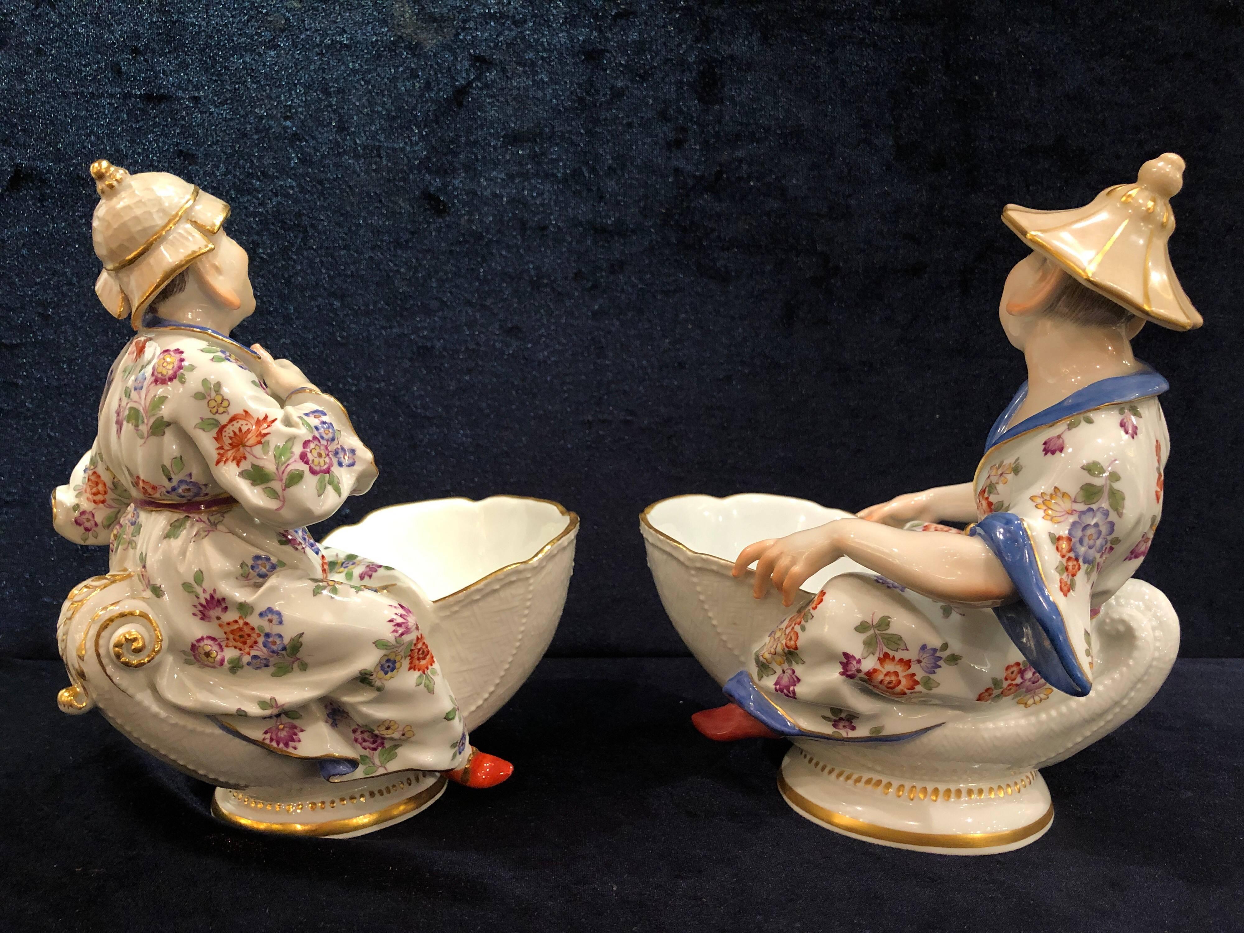 Paire de plats à sucre figuratifs en porcelaine de Meissen de style chinoiserie, J.J. Kandler - Kandler Excellent état - En vente à New York, NY