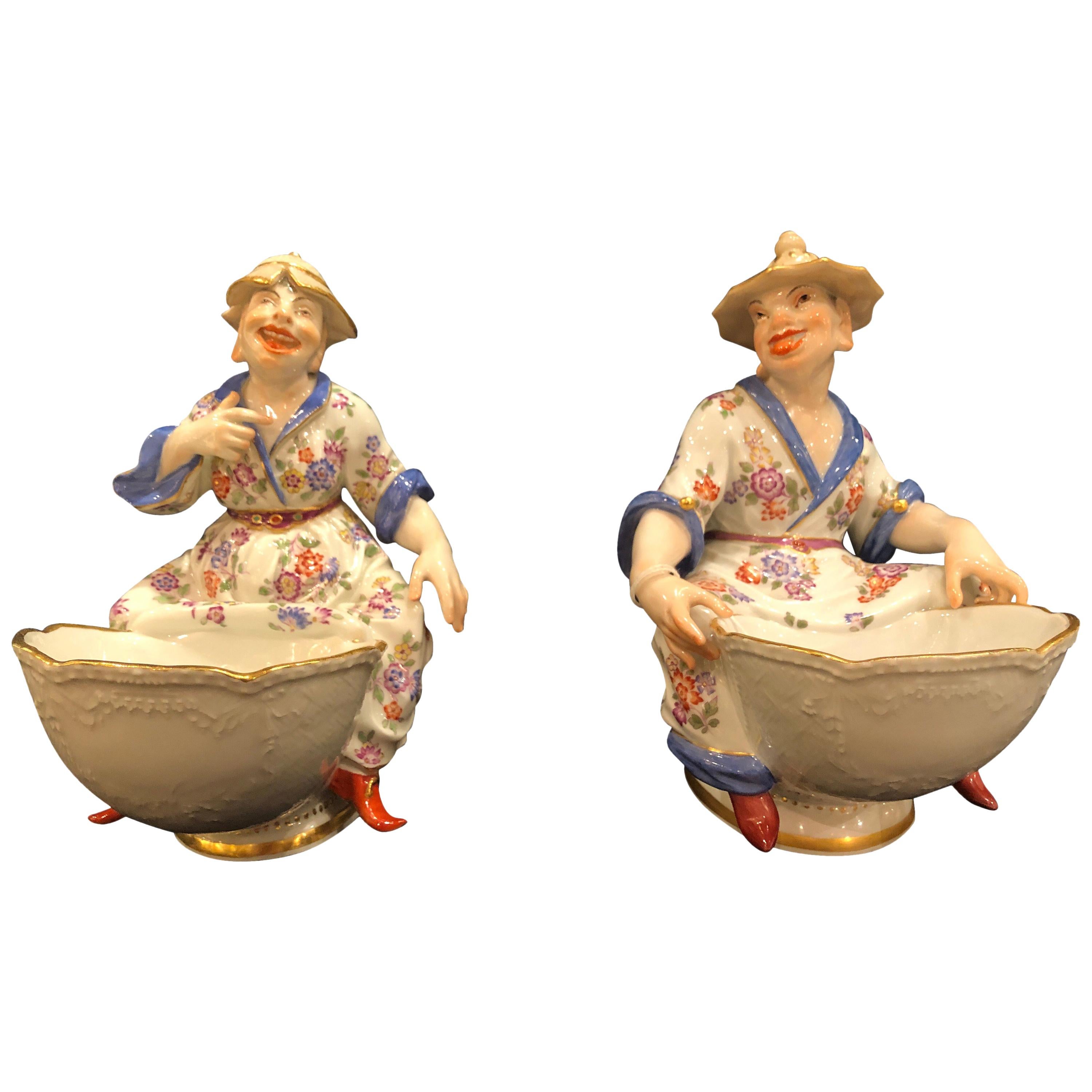 Pair of Meissen Porcelain Chinoiserie Figural Sweetmeat Dishes, J.J. Kandler For Sale