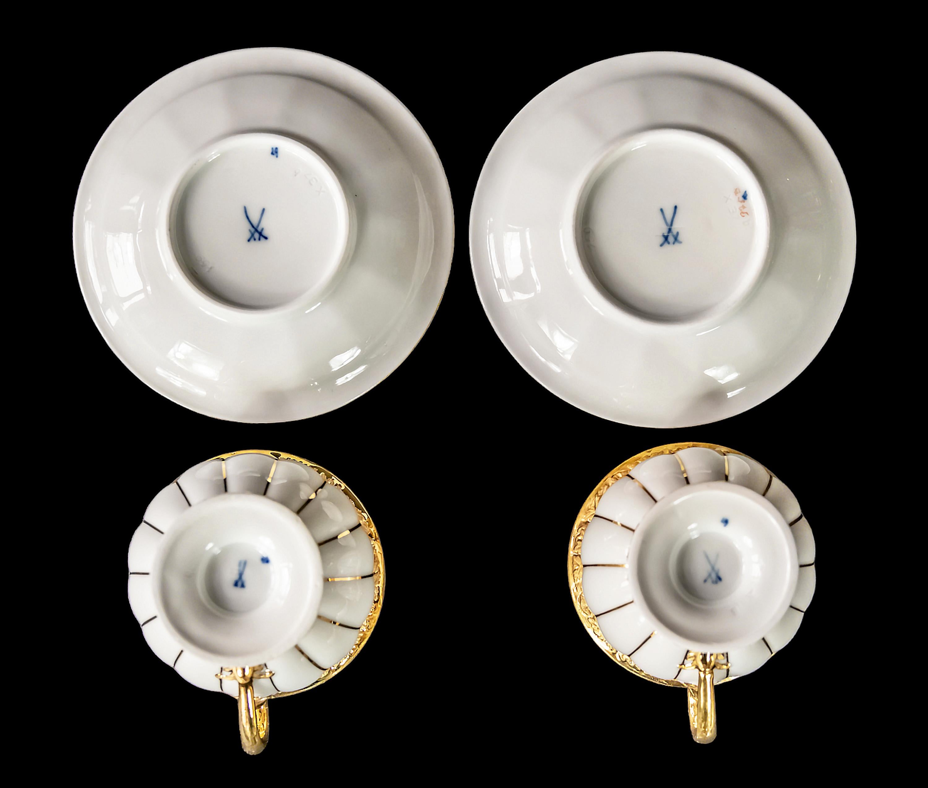 Pair of Meissen Porcelain Coffee Cups with Saucers In Good Condition For Sale In Vilnius, LT
