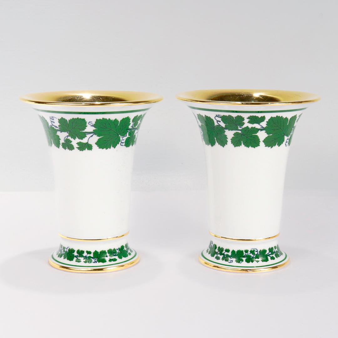 Pair of Meissen Porcelain Ivy or Grapeleaf Pattern Trumpet Flower Vases In Good Condition For Sale In Philadelphia, PA