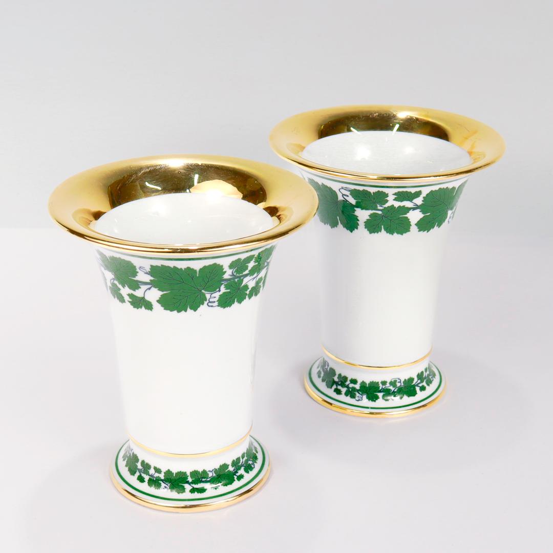 Pair of Meissen Porcelain Ivy or Grapeleaf Pattern Trumpet Flower Vases For Sale 2