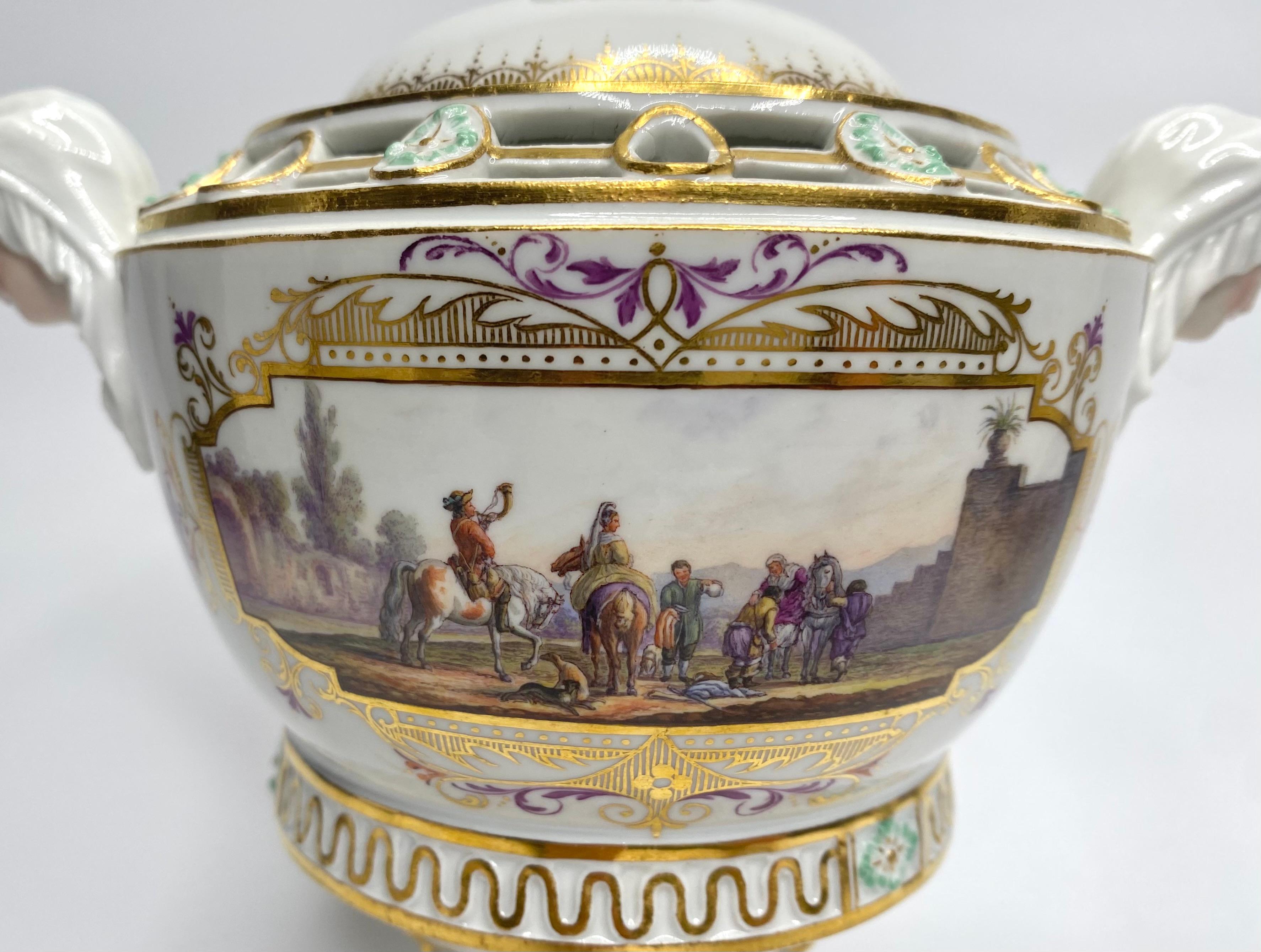 Fired Pair of Meissen porcelain pot pourri & covers, c. 1870. For Sale