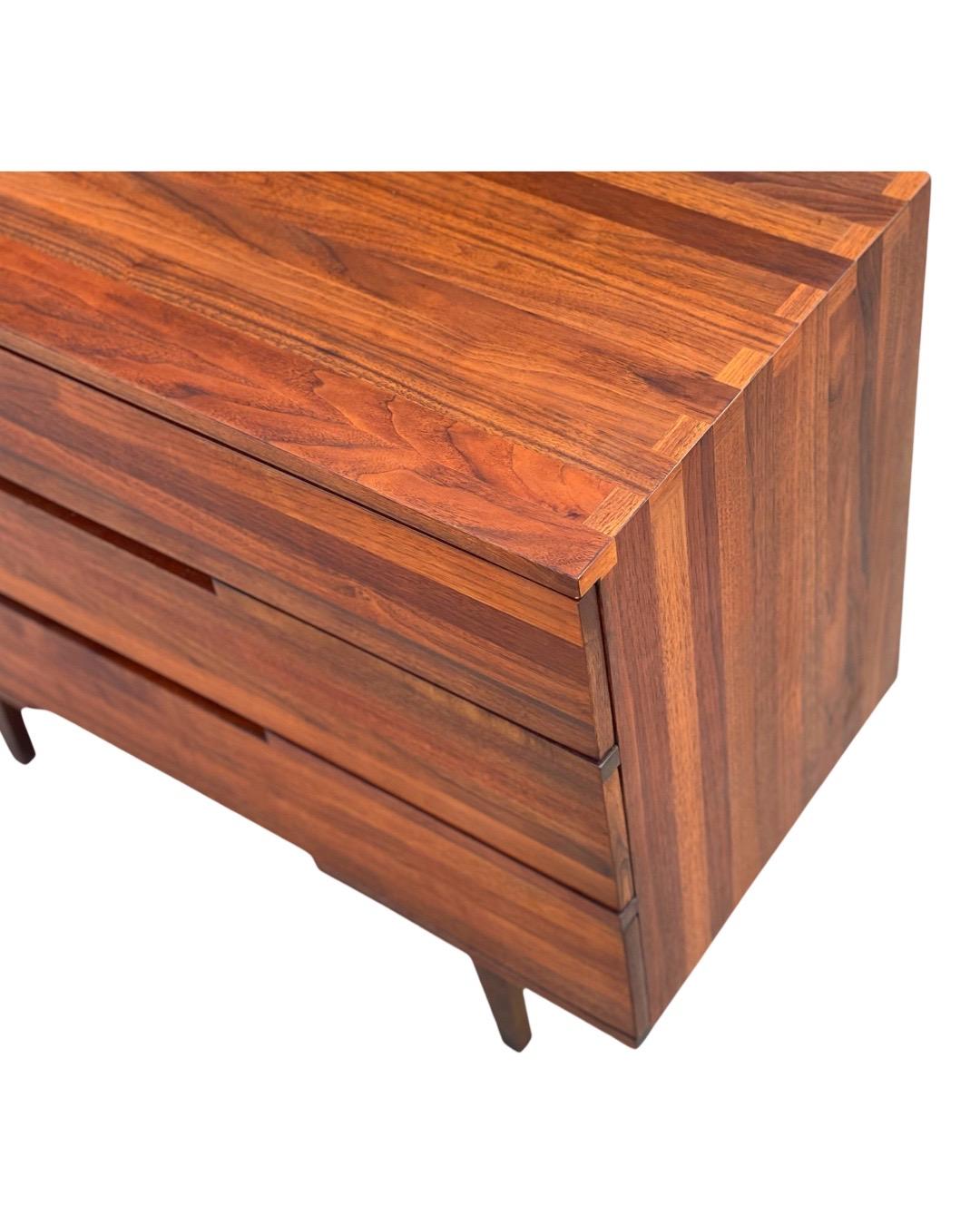Pair of Mel Smilow for Smilow-Thielle Midcentury Bachelors Chests in Walnut 1