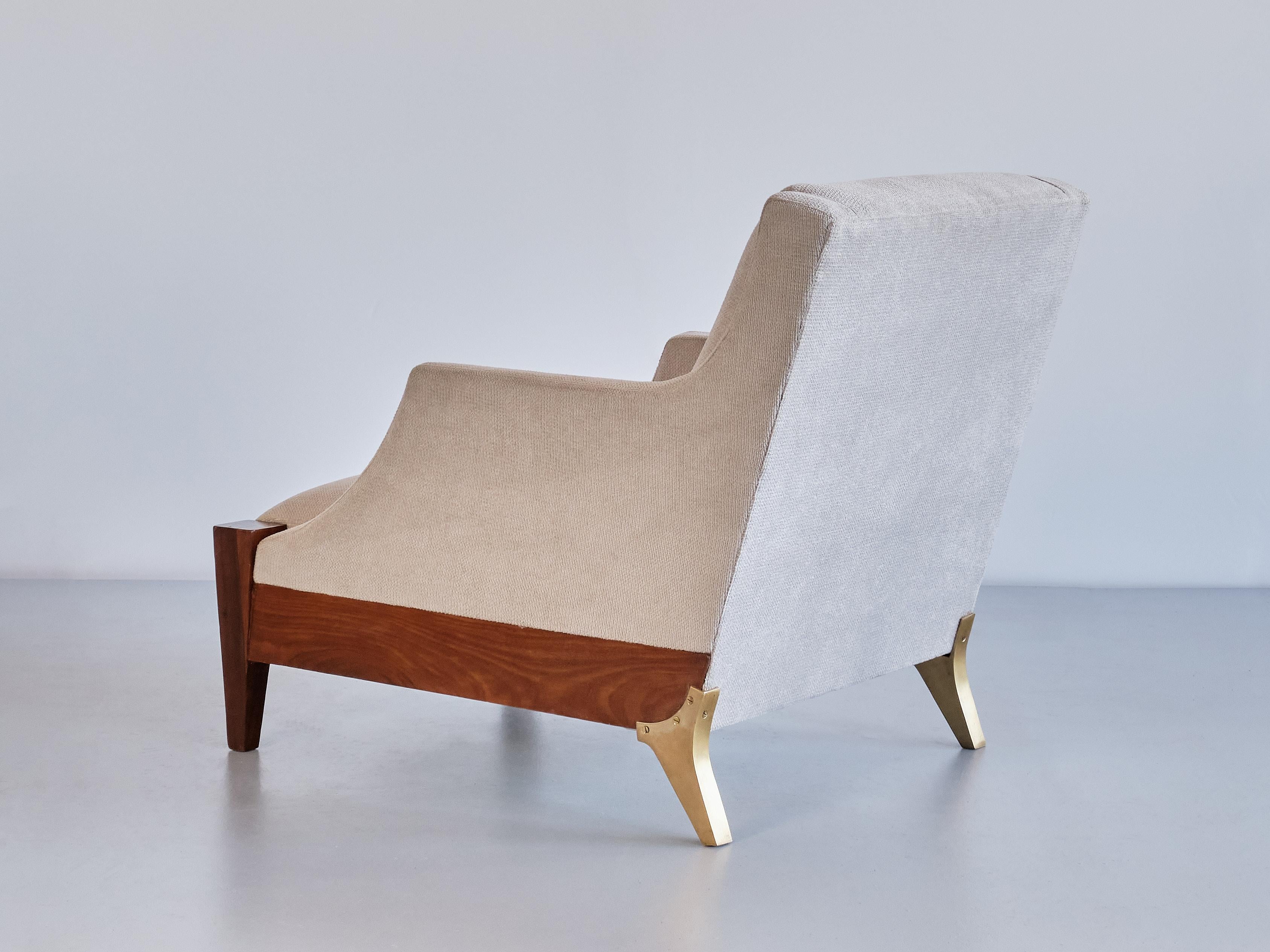 Pair of Melchiorre Bega Armchairs in Walnut, Brass, Ivory Fabric, Italy, 1940s 3