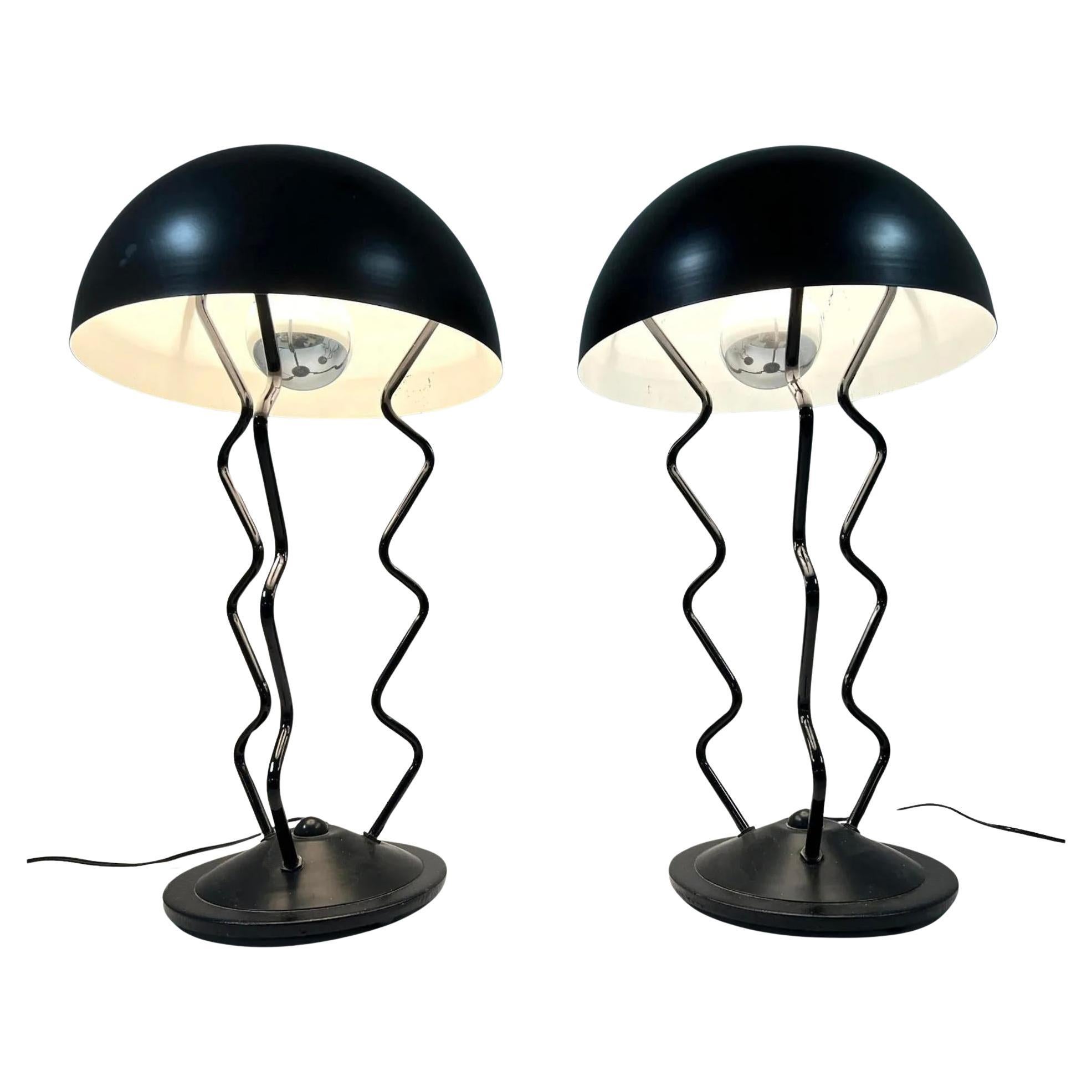 Pair of Memphis Milano style Post modern steel squiggle dome lamps in Black
