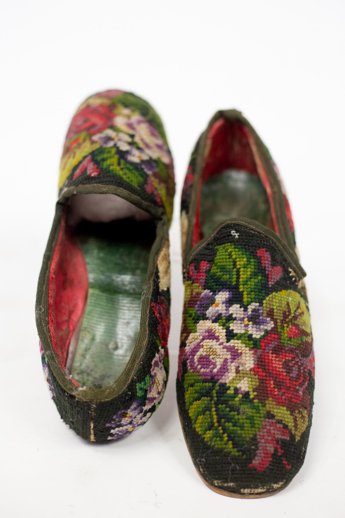 tapestry slippers