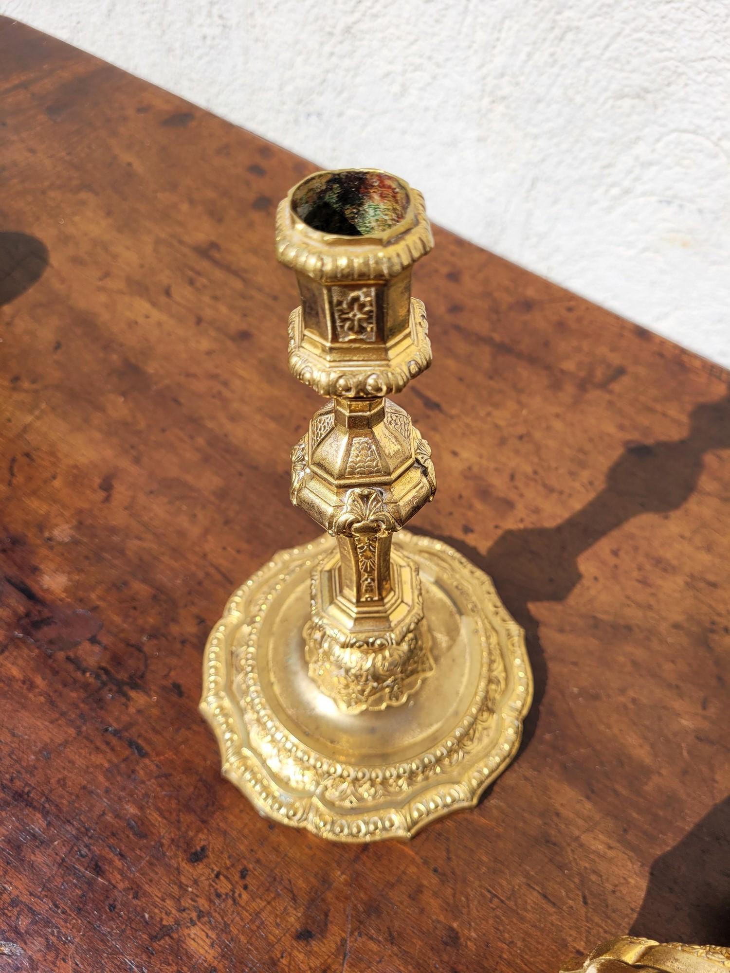 Coppia di candelabri in bronzo dorato al mercurio, XIX secolo in vendita 5