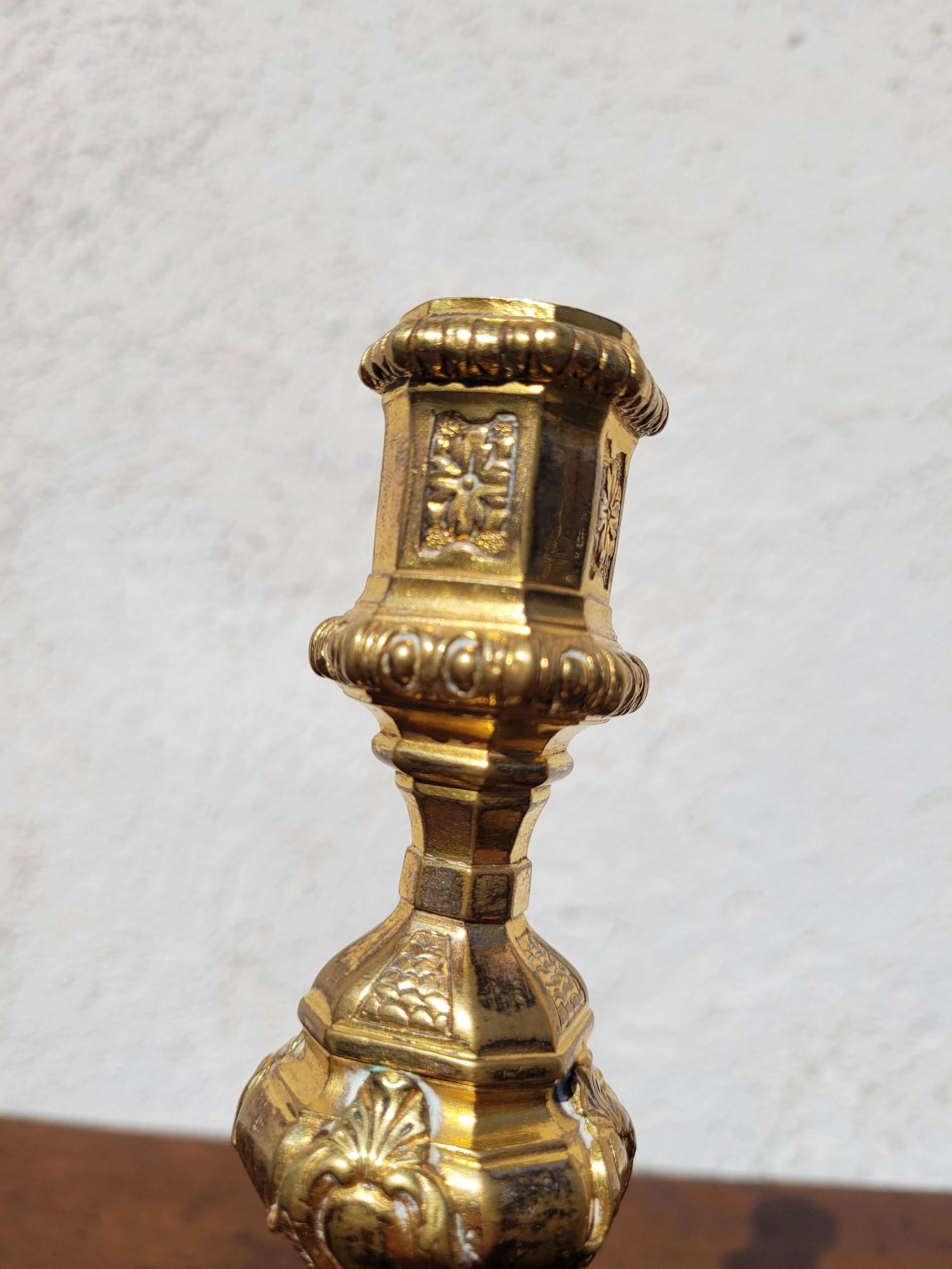 Coppia di candelabri in bronzo dorato al mercurio, XIX secolo in vendita 3