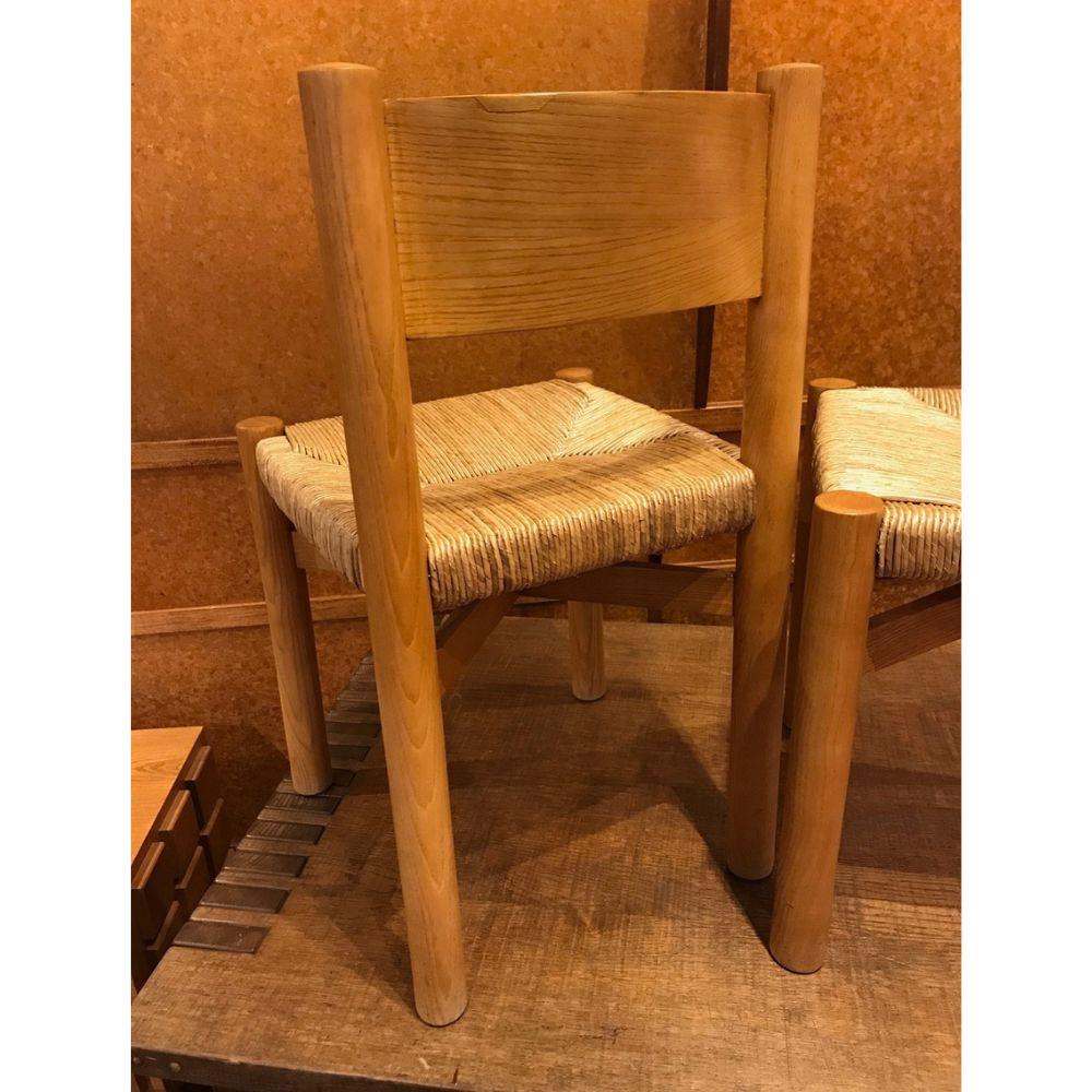 Struttura in Wood Oak, sedile rivestito di paglia, traversa
76 x 42 x 41 cm 
1960