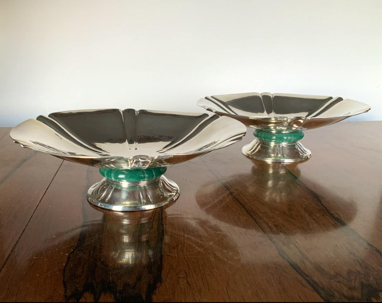 A pair of sterling silver Tazza, made by Meriden Britannia, Co./International Silver Co. This set of Palladiant Modern Tazza compotes in sterling silver have been coated in platinum and feature green aventurine carved bands. We see this rare set of