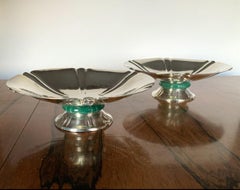 Paire d'objets de la société Meriden Britannia Co. Tazza palladiant en argent Aventurine