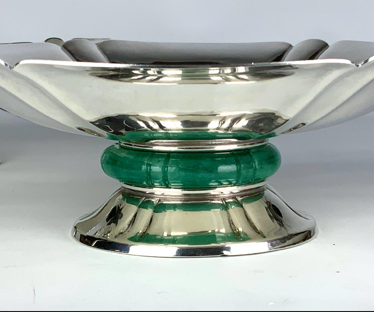 Art Nouveau Pair of Meriden Britannia Co. Palladiant Sterling Silver Aventurine Tazza For Sale