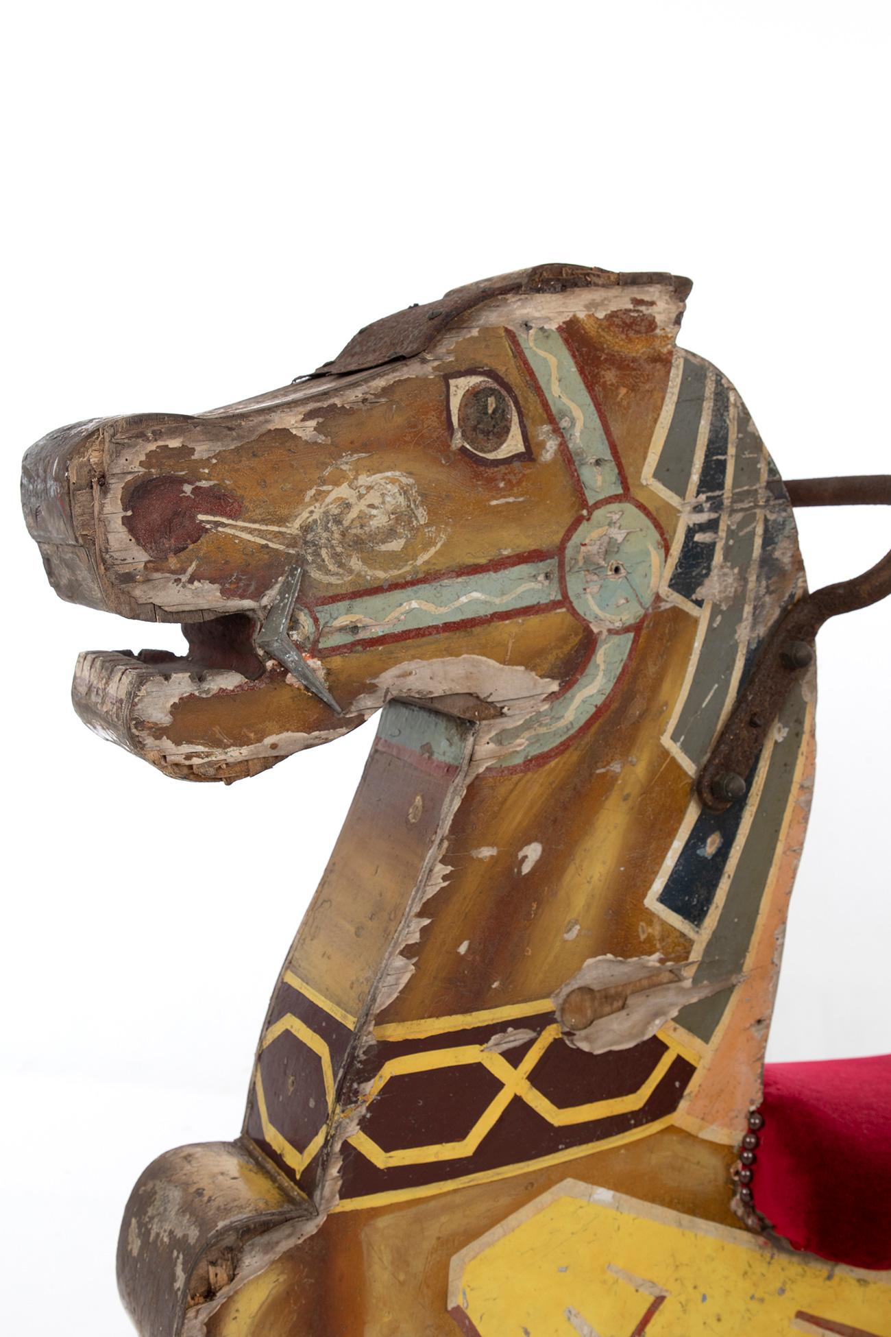 Hand-Carved Pair of Merry-Go-Round Art Deco Horses, circa 1930s For Sale