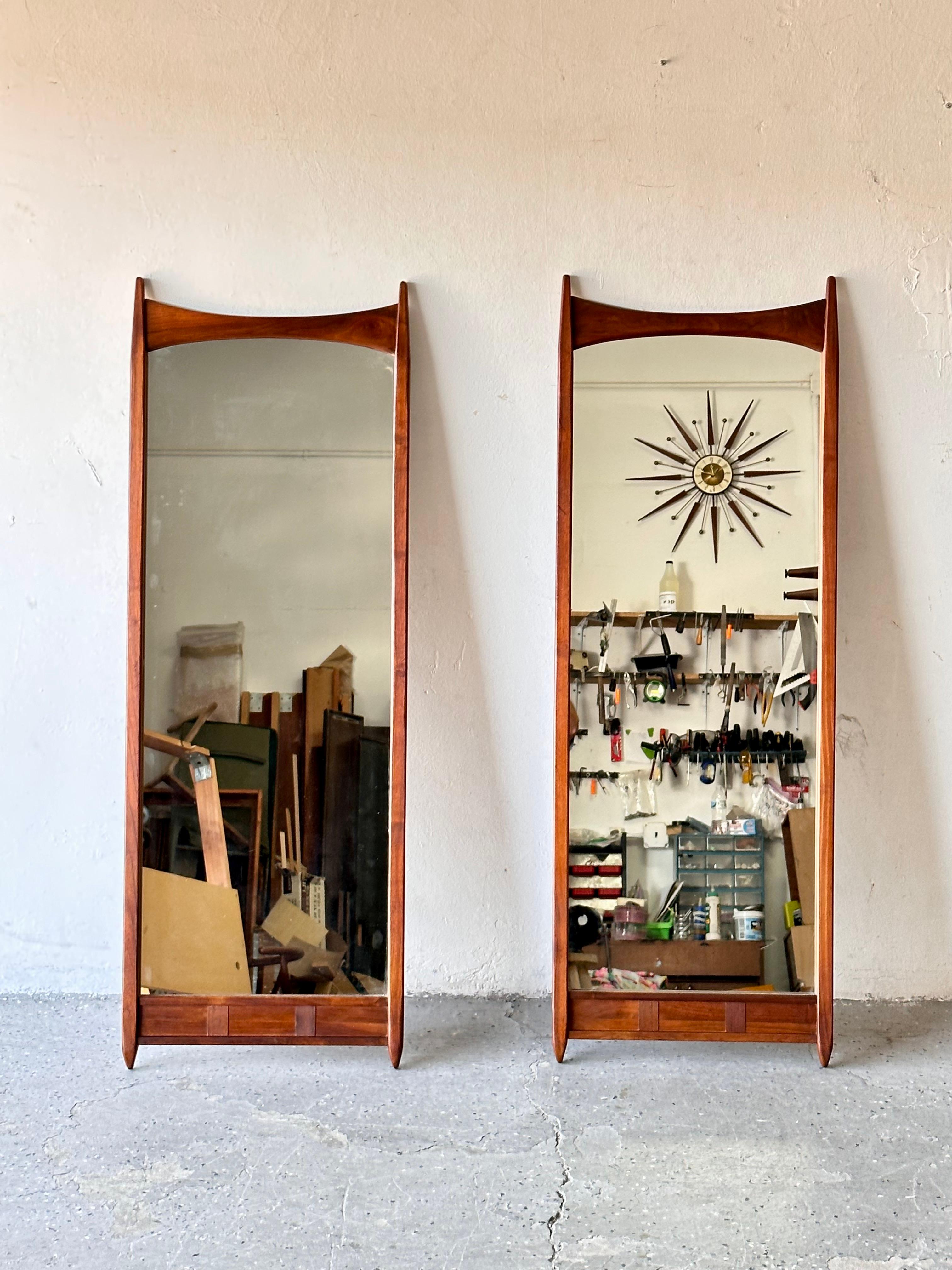 Pair of Merton Gershun for Dillingham Esprit Mid Century Walnut Mirrors

Very hard to find pair of Gershun for Dillingham Esprit mirrors. Just simply gorgeous.

 In excellent vintage condition Very minor if any age appropriate wear. 

50 in High