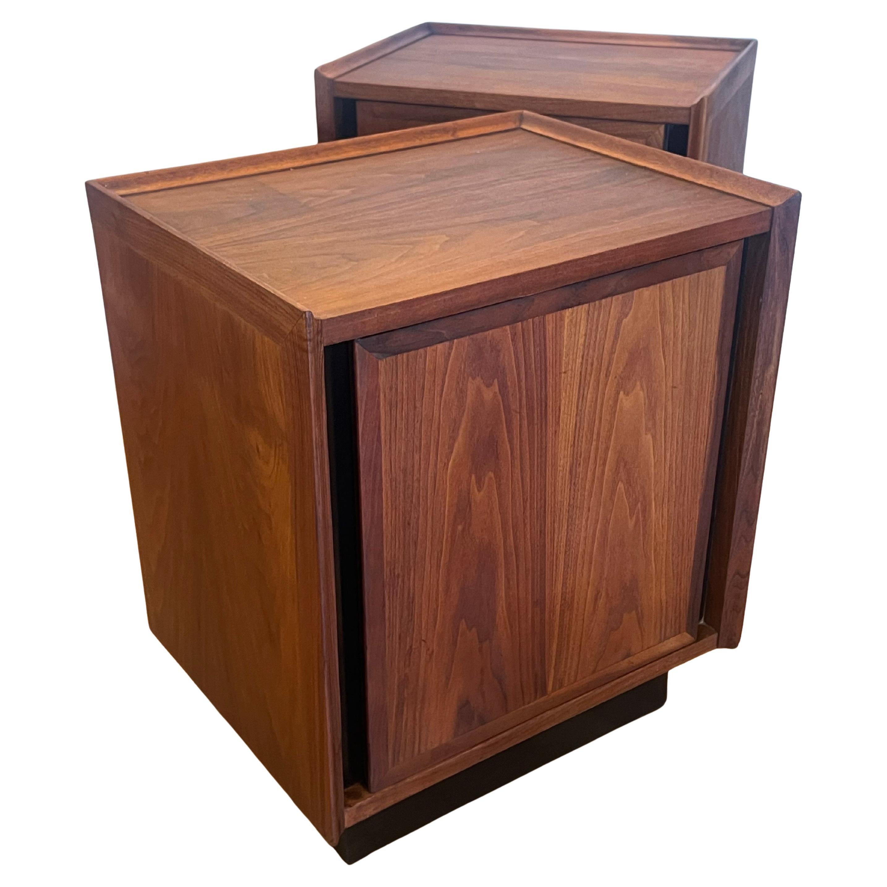 Mid-Century Modern Pair of Merton L. Gershun for Dillingham 