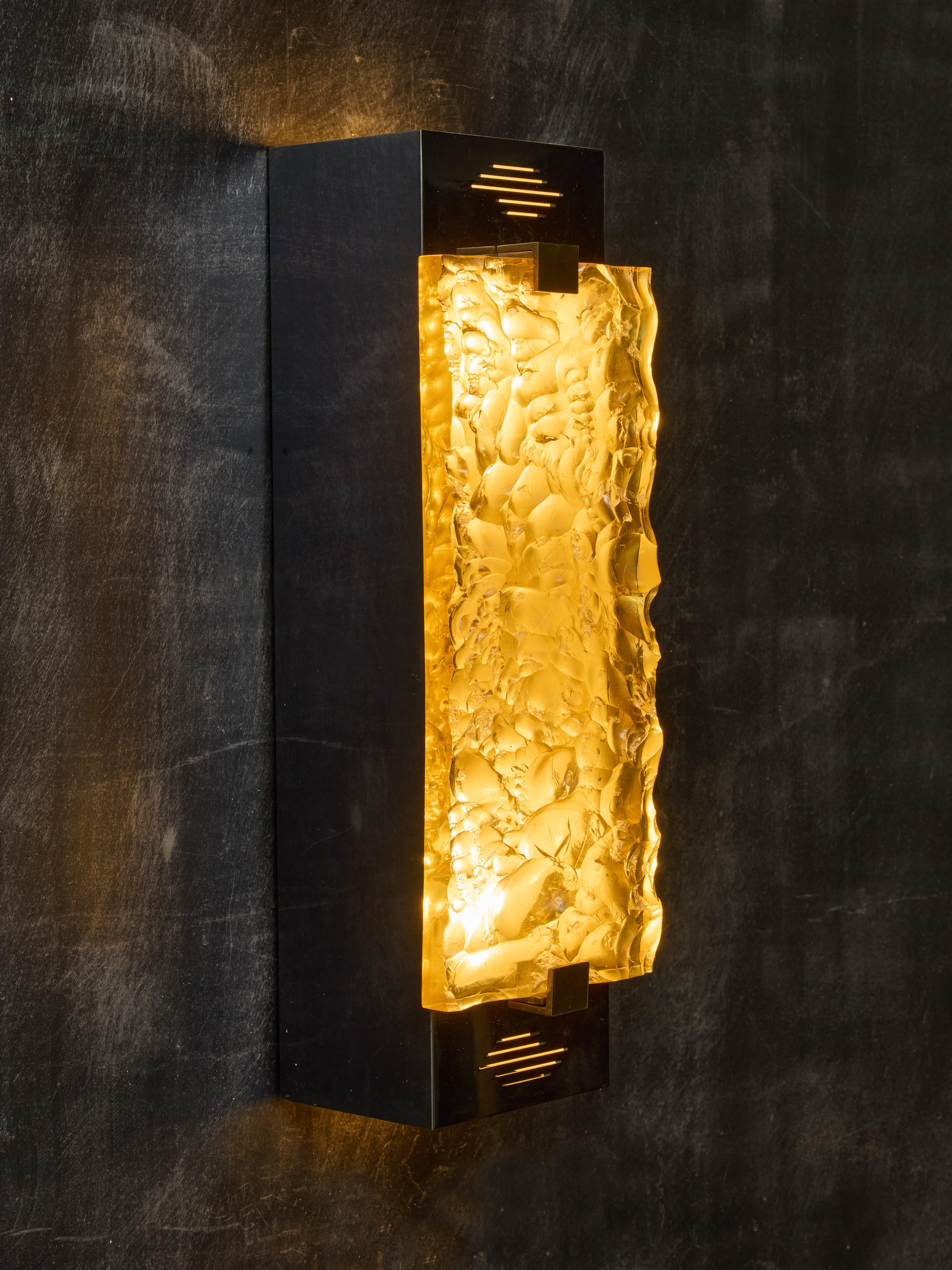 Pair of Metal and Resin Wall Sconces by Serge Mouille In Good Condition In Saint-Ouen, IDF