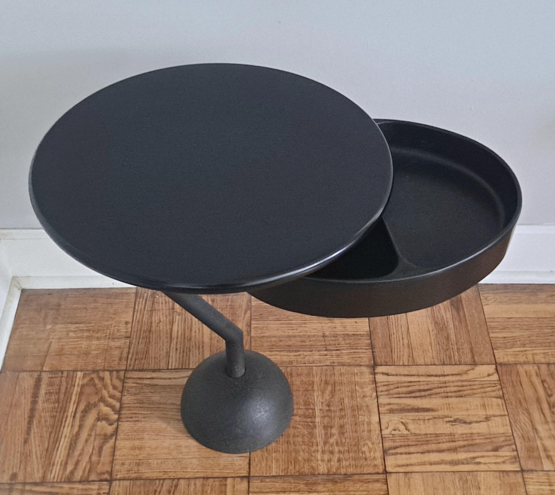 Mid-Century Modern Pair of Metal and Wood Side Tables by Gimo Fero For Sale