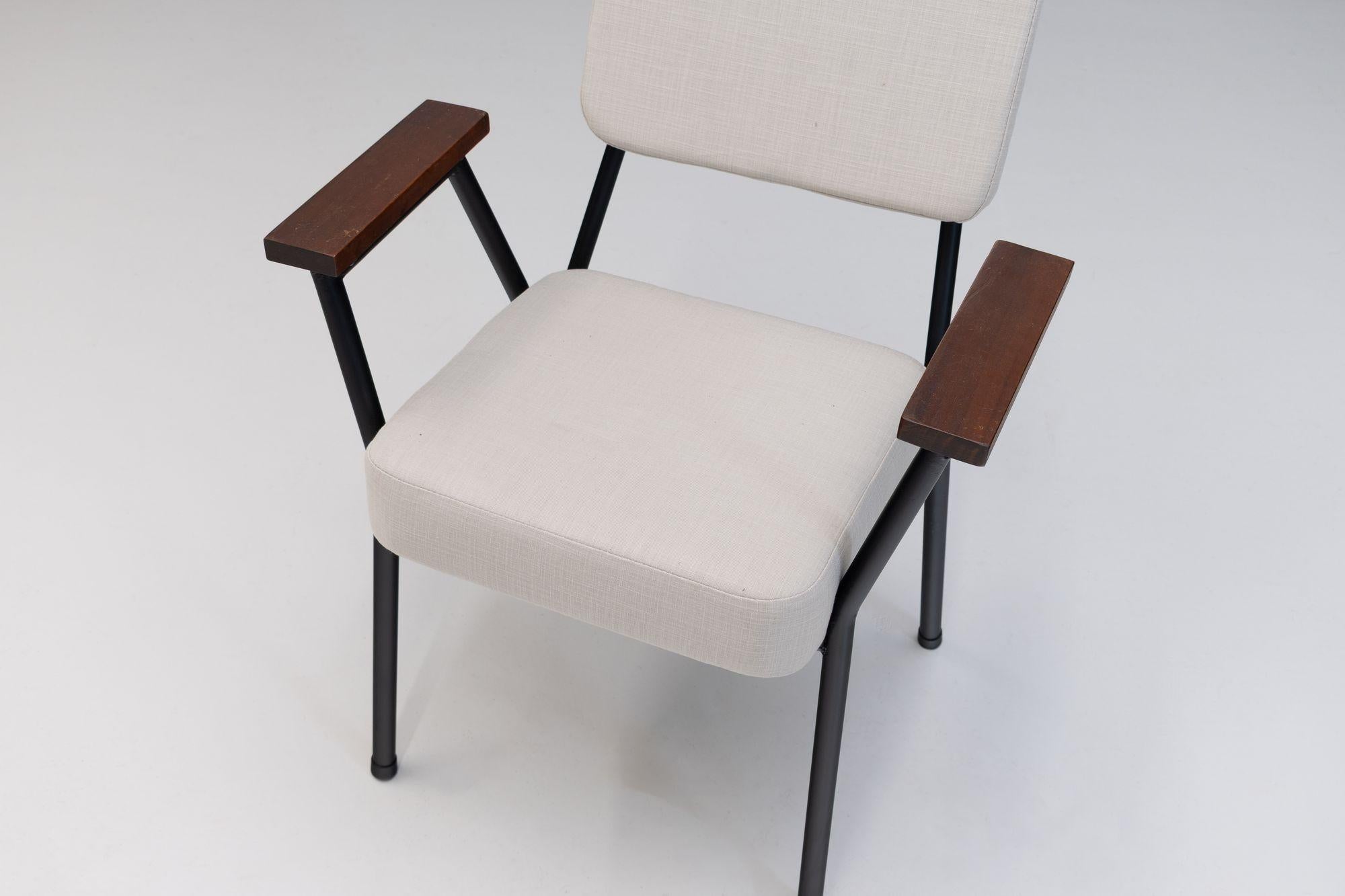 Paire de chaises en métal en vente 1