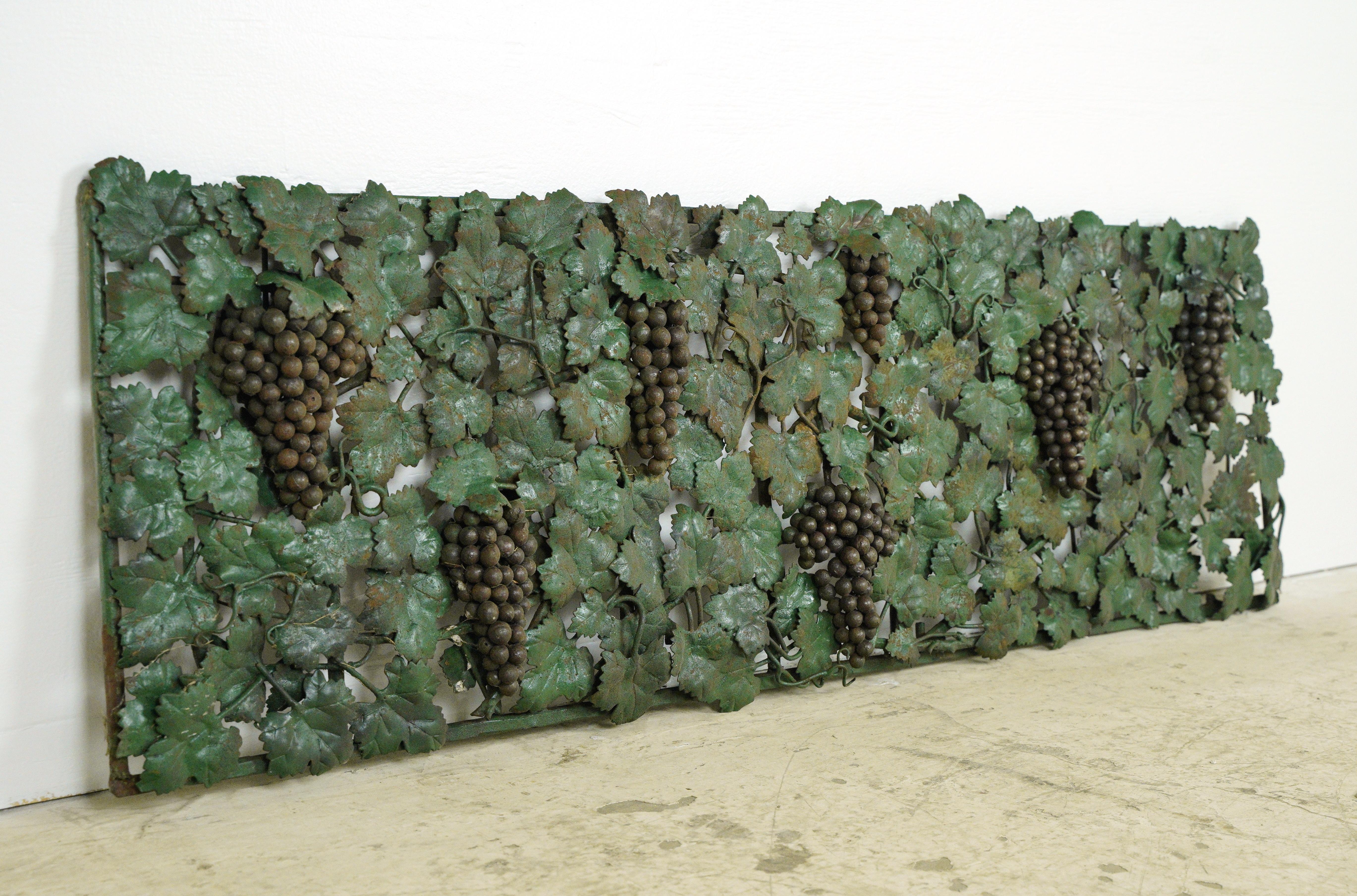 Pair of Metal Green Leaves & Grapes Motif Wall Art For Sale 1
