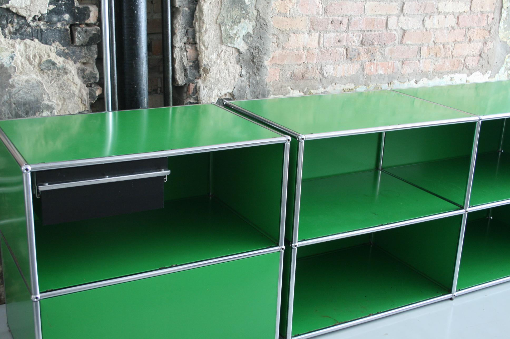 Pair of Metal Modular Cabinets by USM Haller in Green by Fritz Haller In Good Condition In Chicago, IL