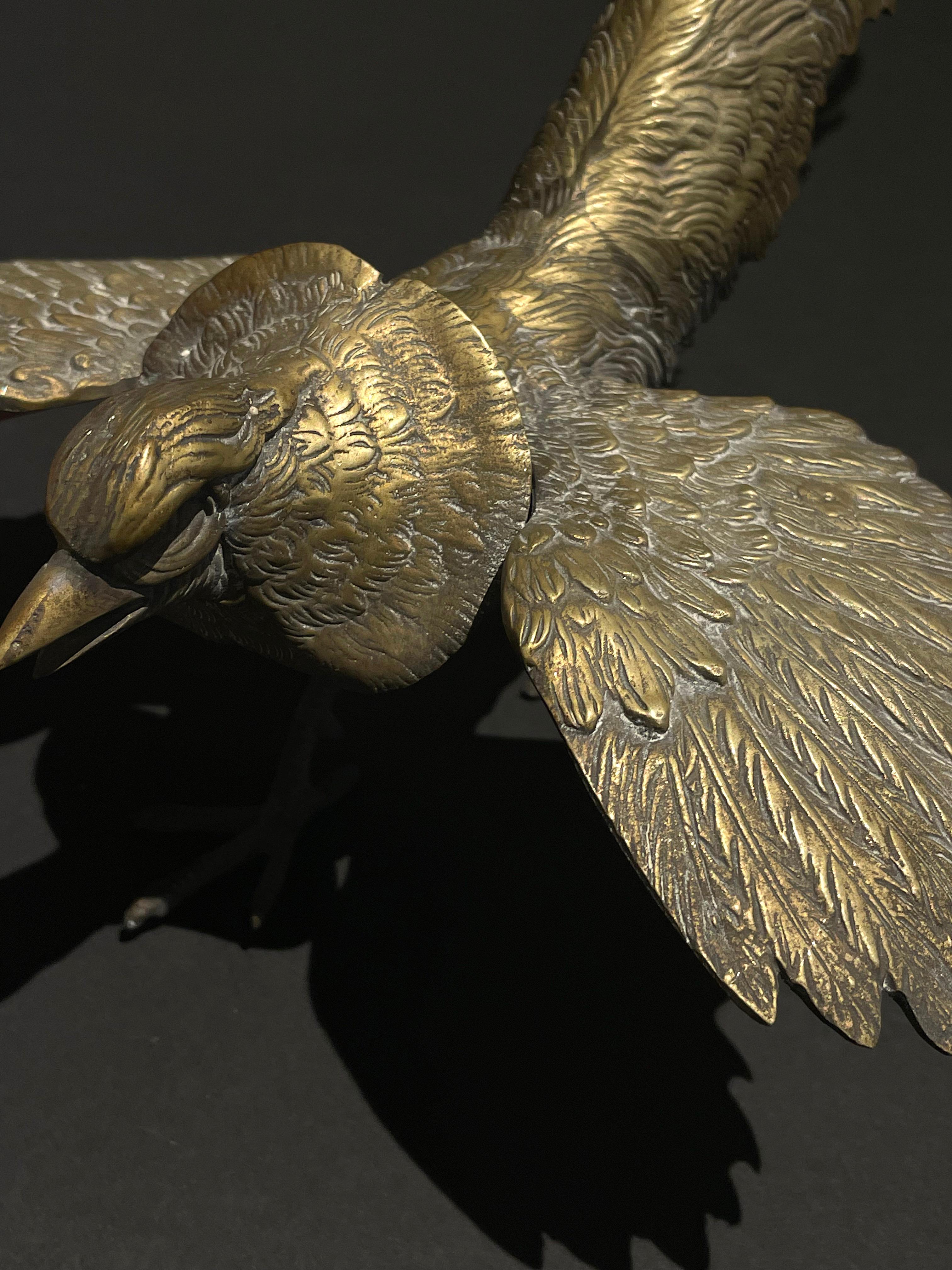 Ein Paar Metallskulpturen mit mythologischen Vögeln aus dem späten 19. Jahrhundert im Angebot 6