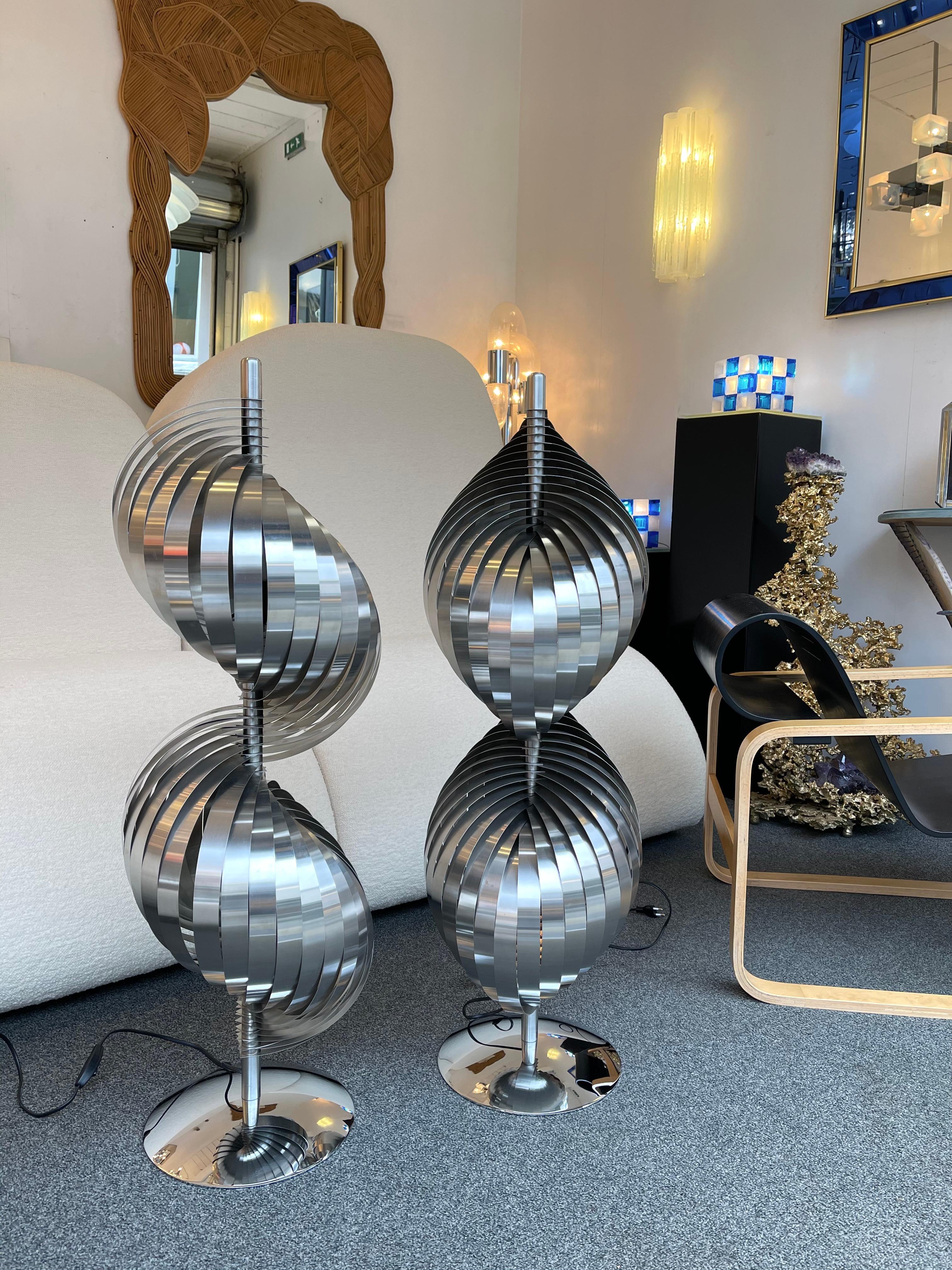 Paire de lampes en métal en forme de spirale par Henri Mathieu, France, 1970 3