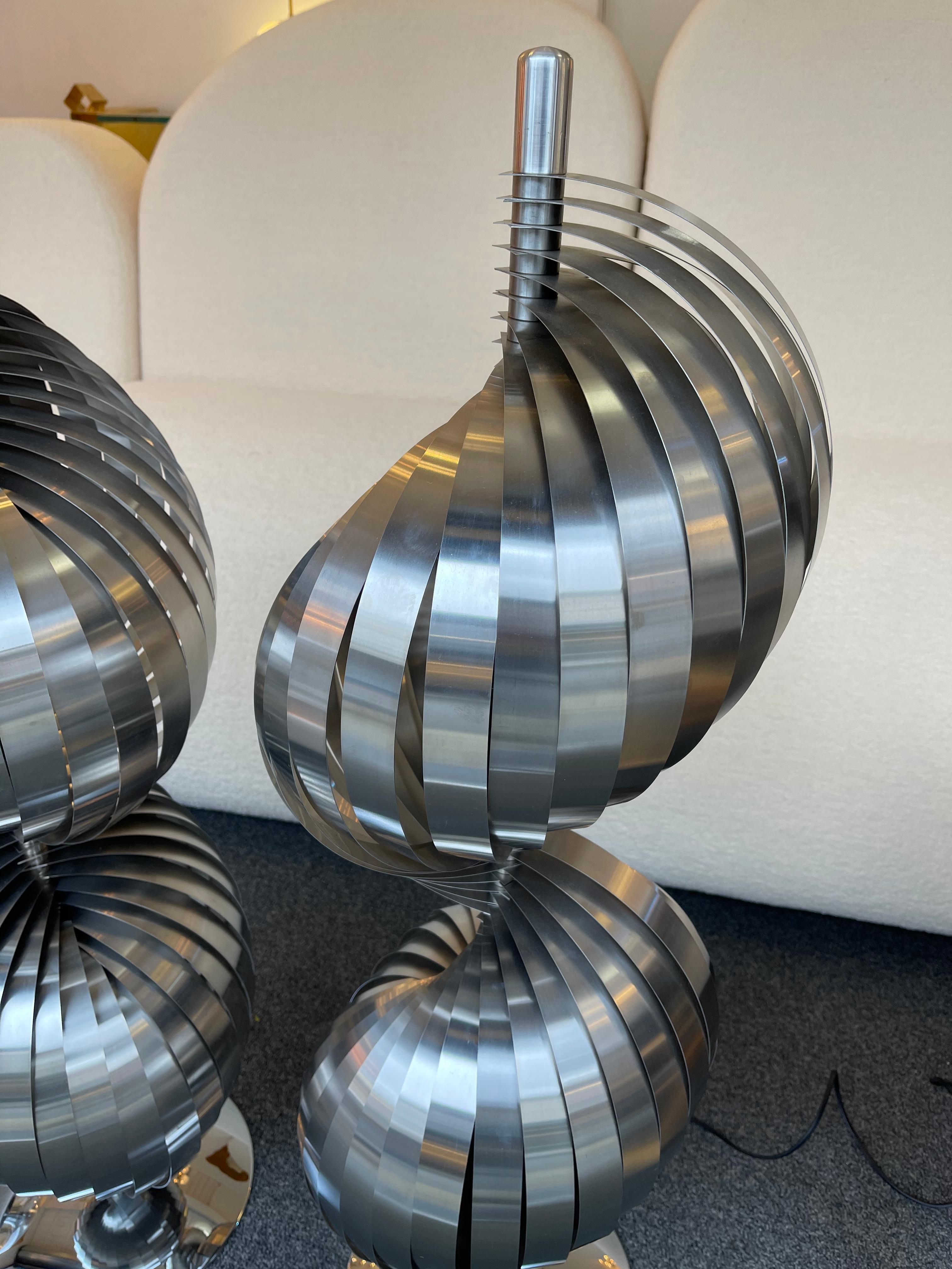 Paire de lampes en métal en forme de spirale par Henri Mathieu, France, 1970 4