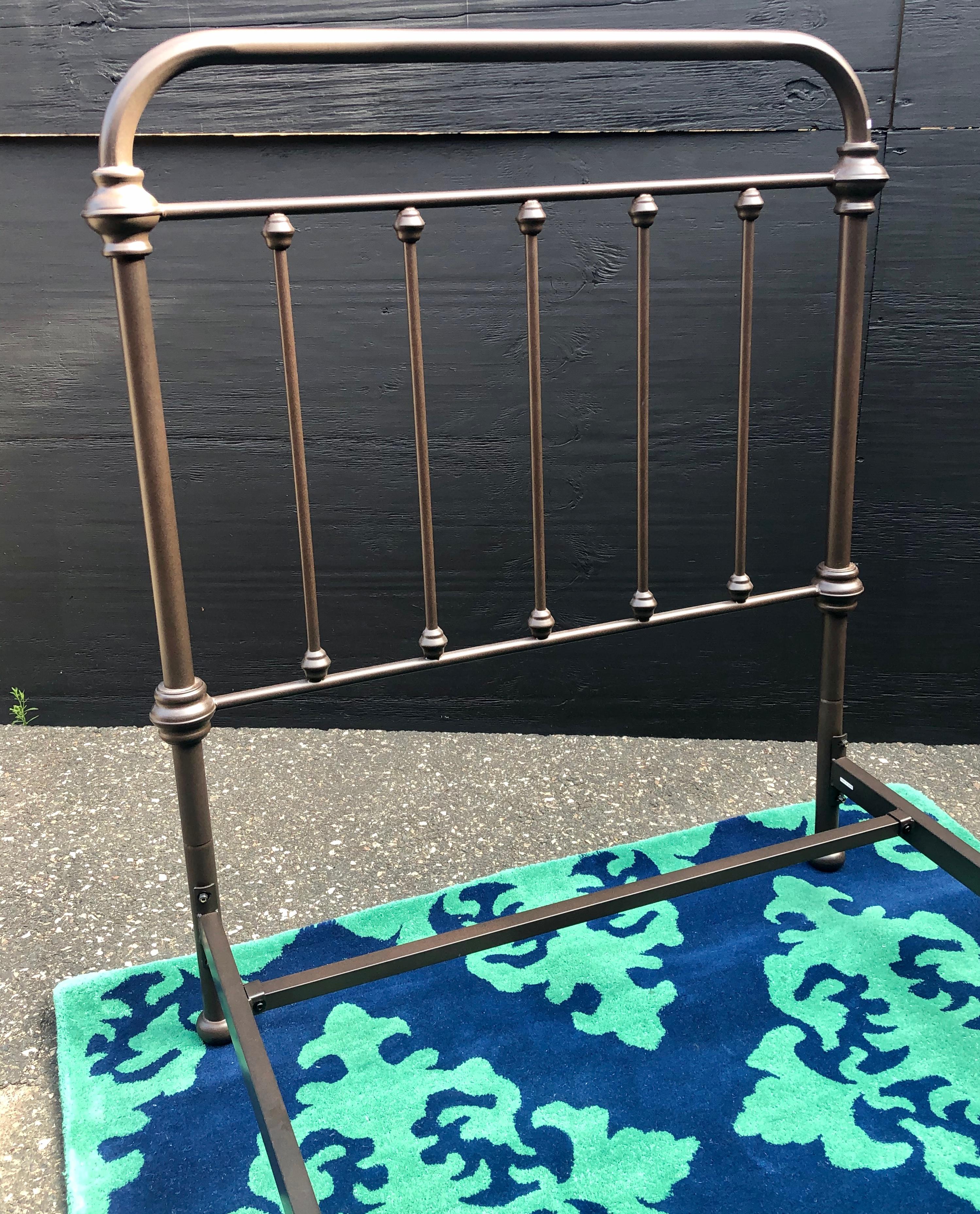20th Century Pair of Metal Twin Sized Bed Frames in Pipe Form